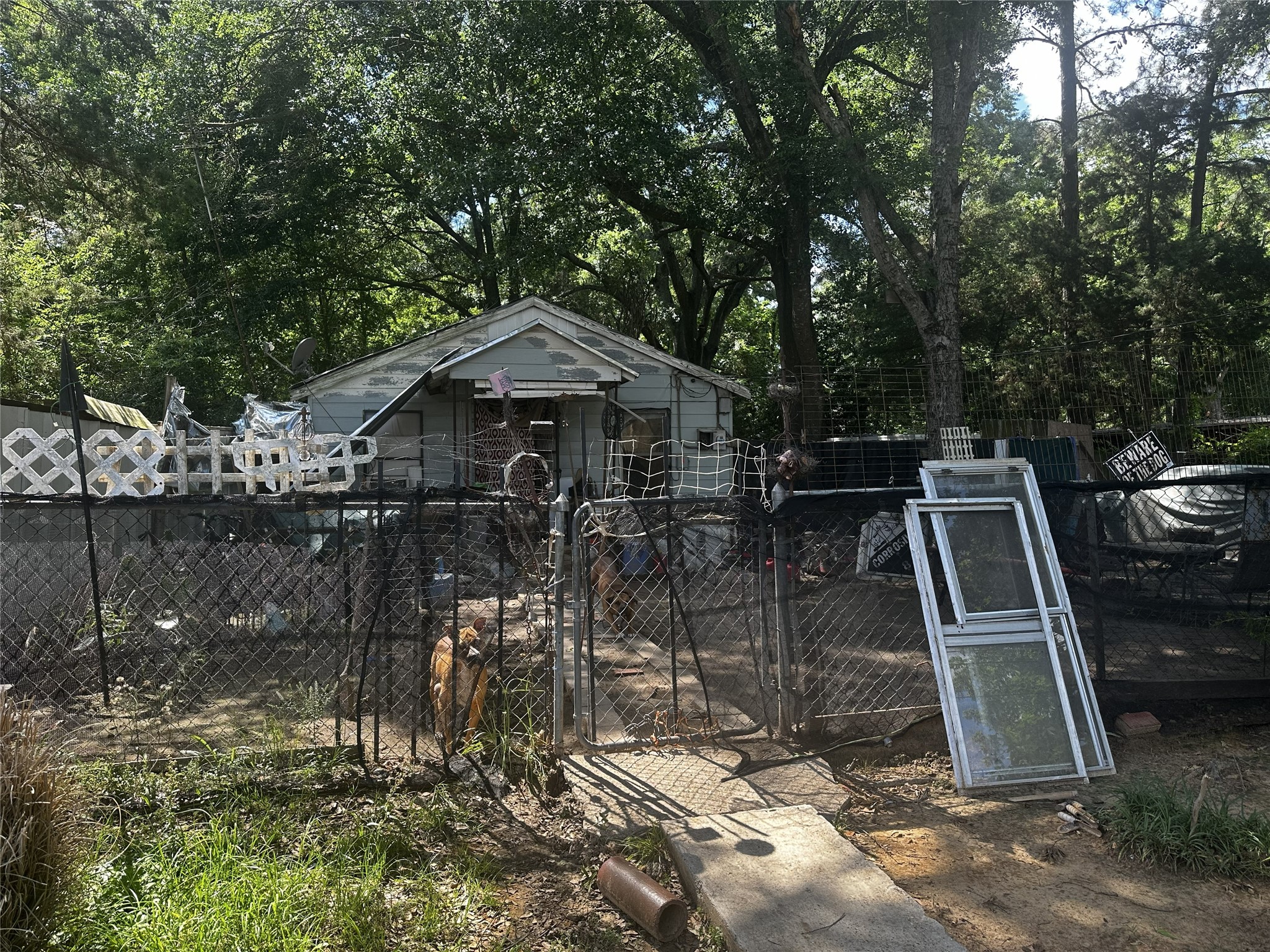1421 N 9th Street Longview TX 75601
