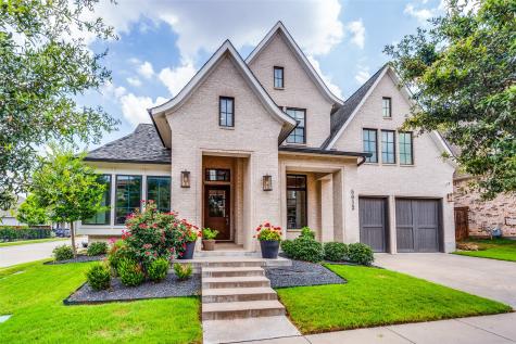 5012 Steinbeck Street Carrollton TX 75010