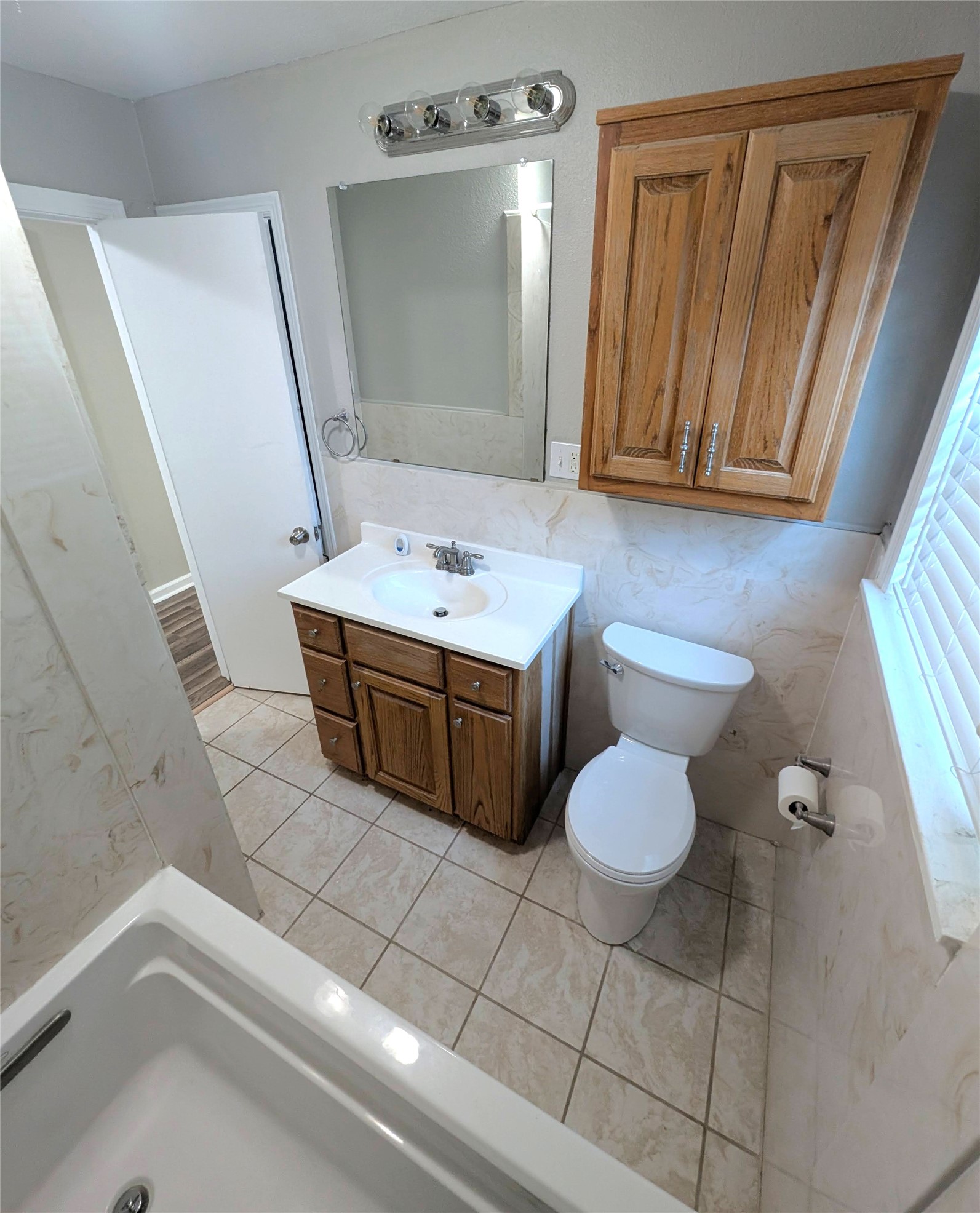 1305 Hillcrest Boulevard Gainesville TX 76240