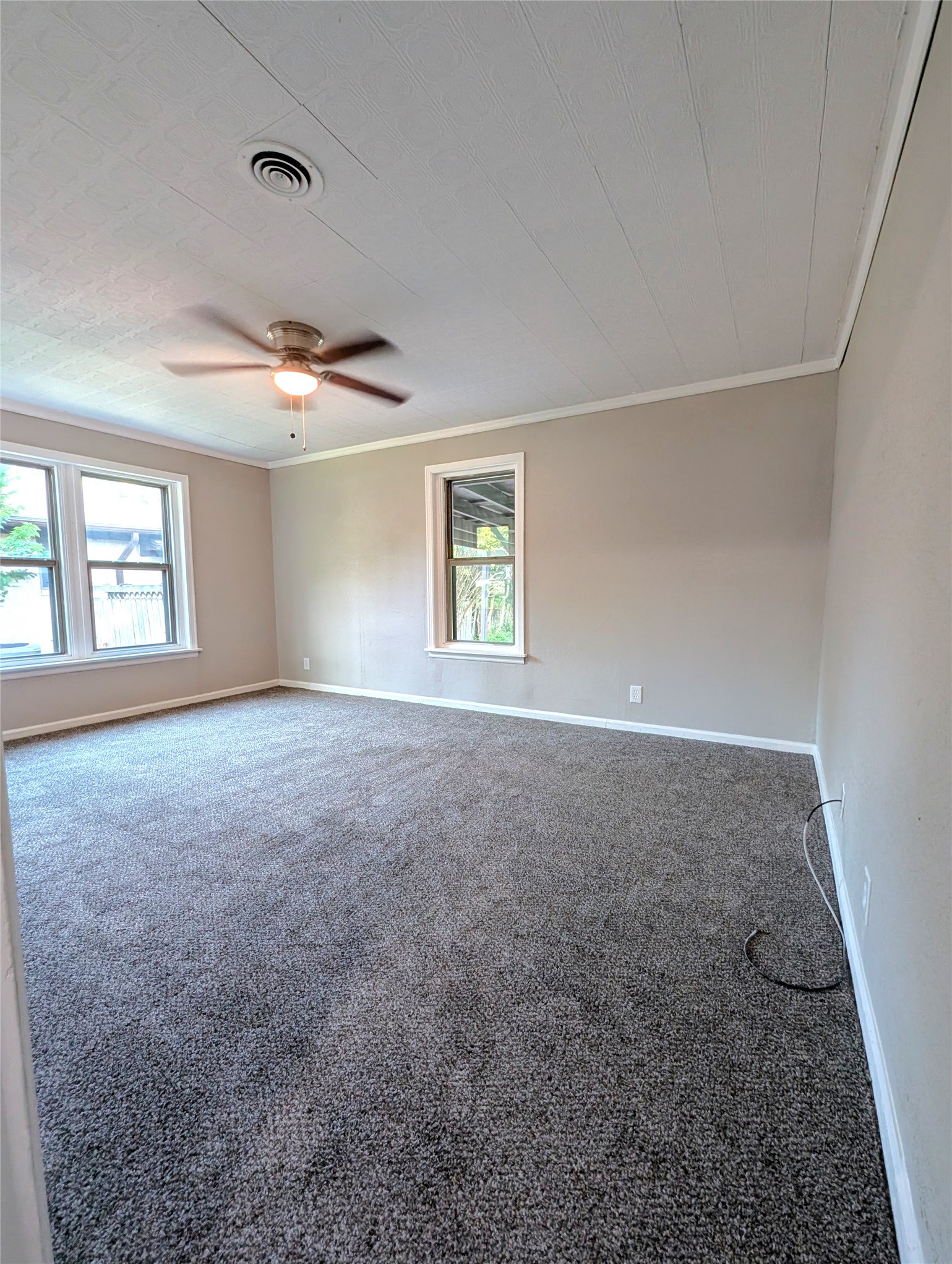 1305 Hillcrest Boulevard Gainesville TX 76240