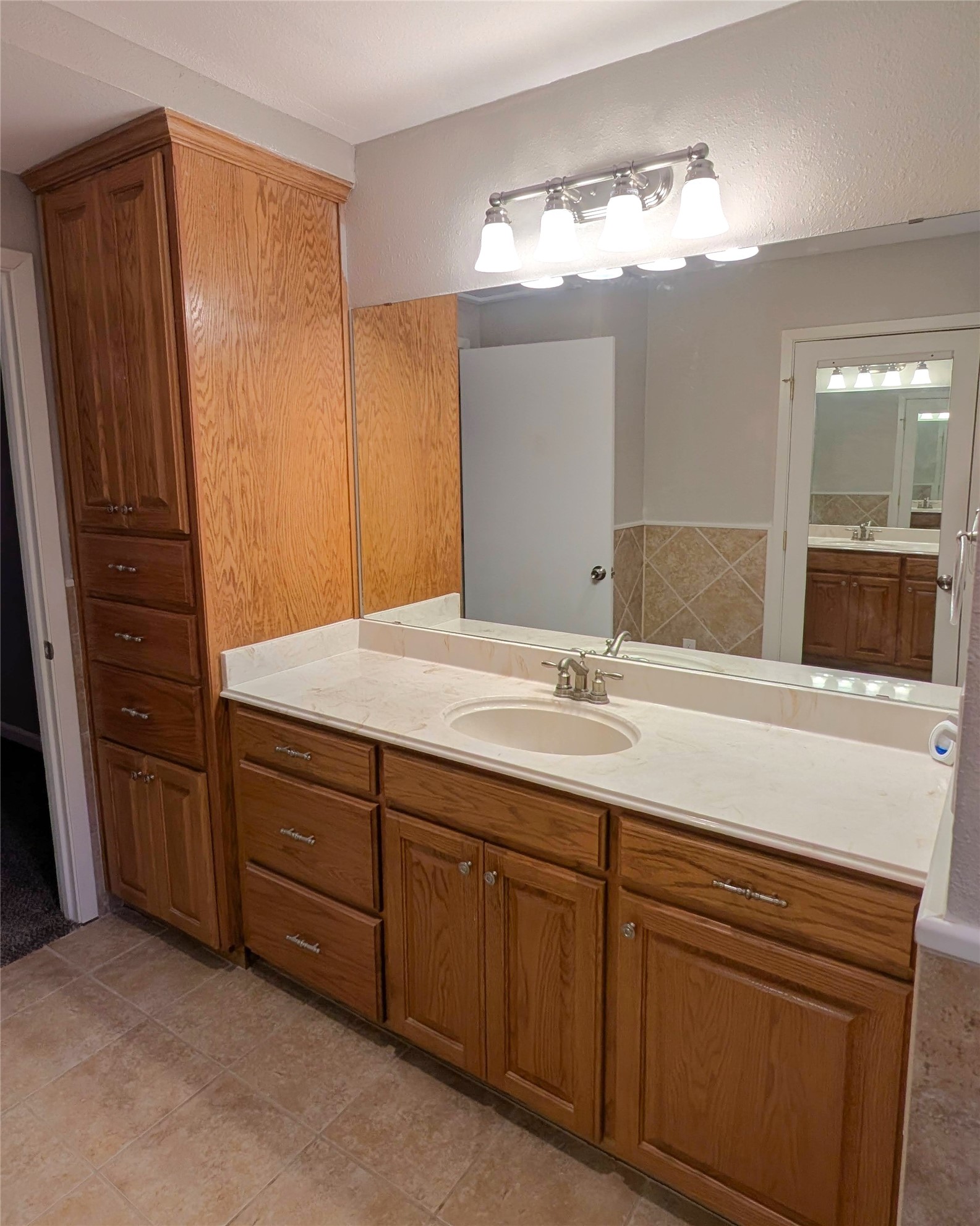1305 Hillcrest Boulevard Gainesville TX 76240