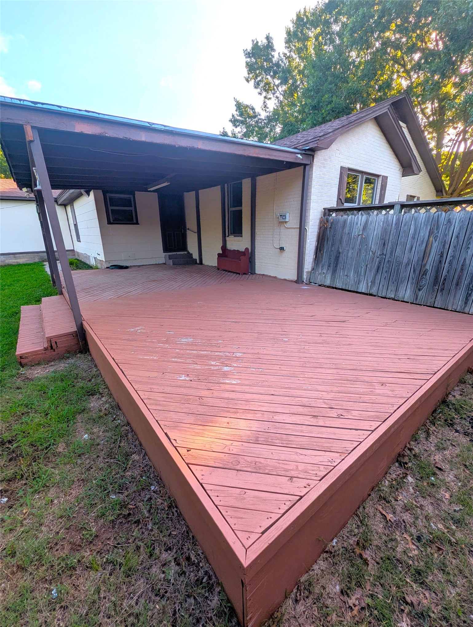 1305 Hillcrest Boulevard Gainesville TX 76240