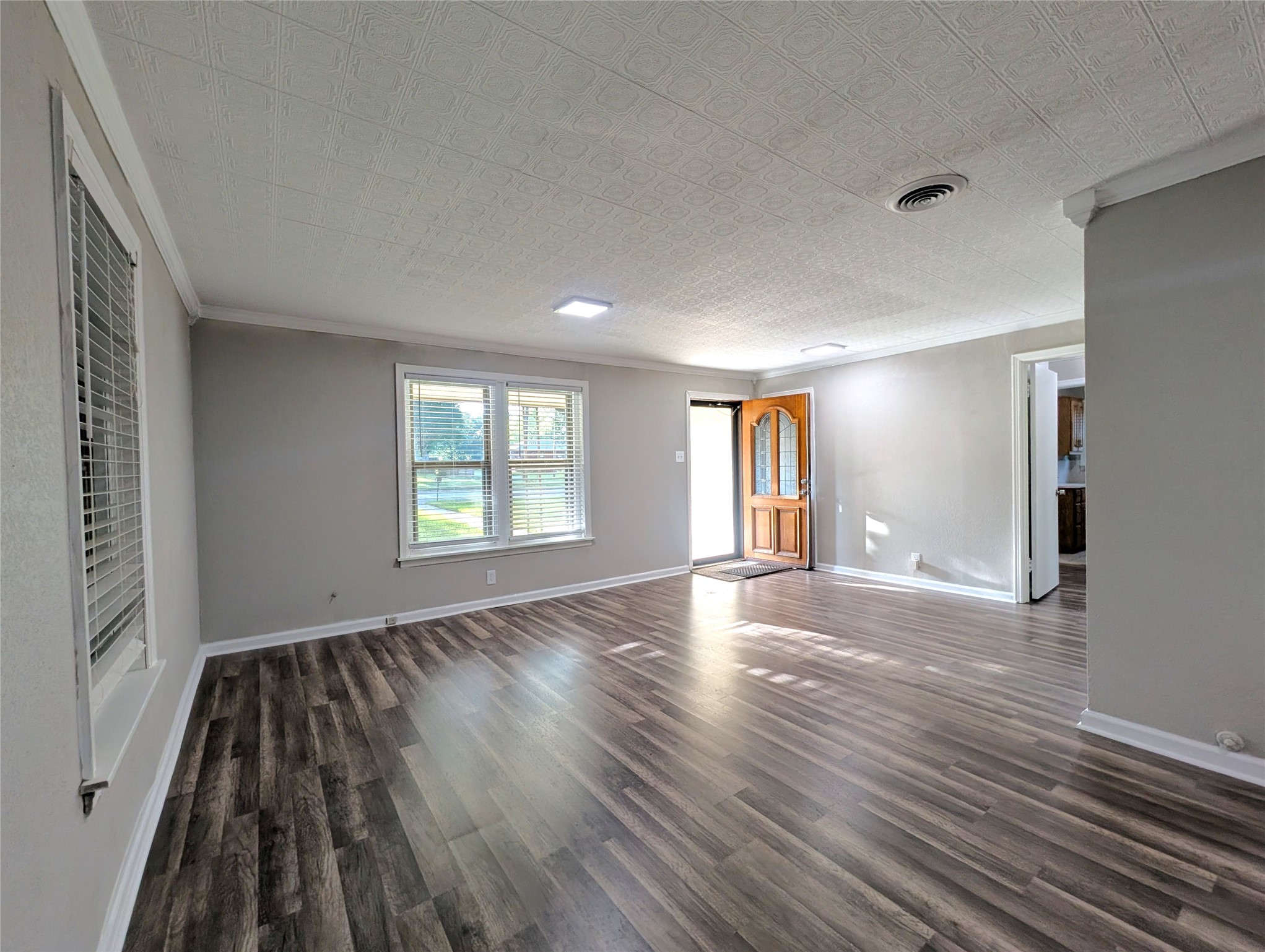 1305 Hillcrest Boulevard Gainesville TX 76240
