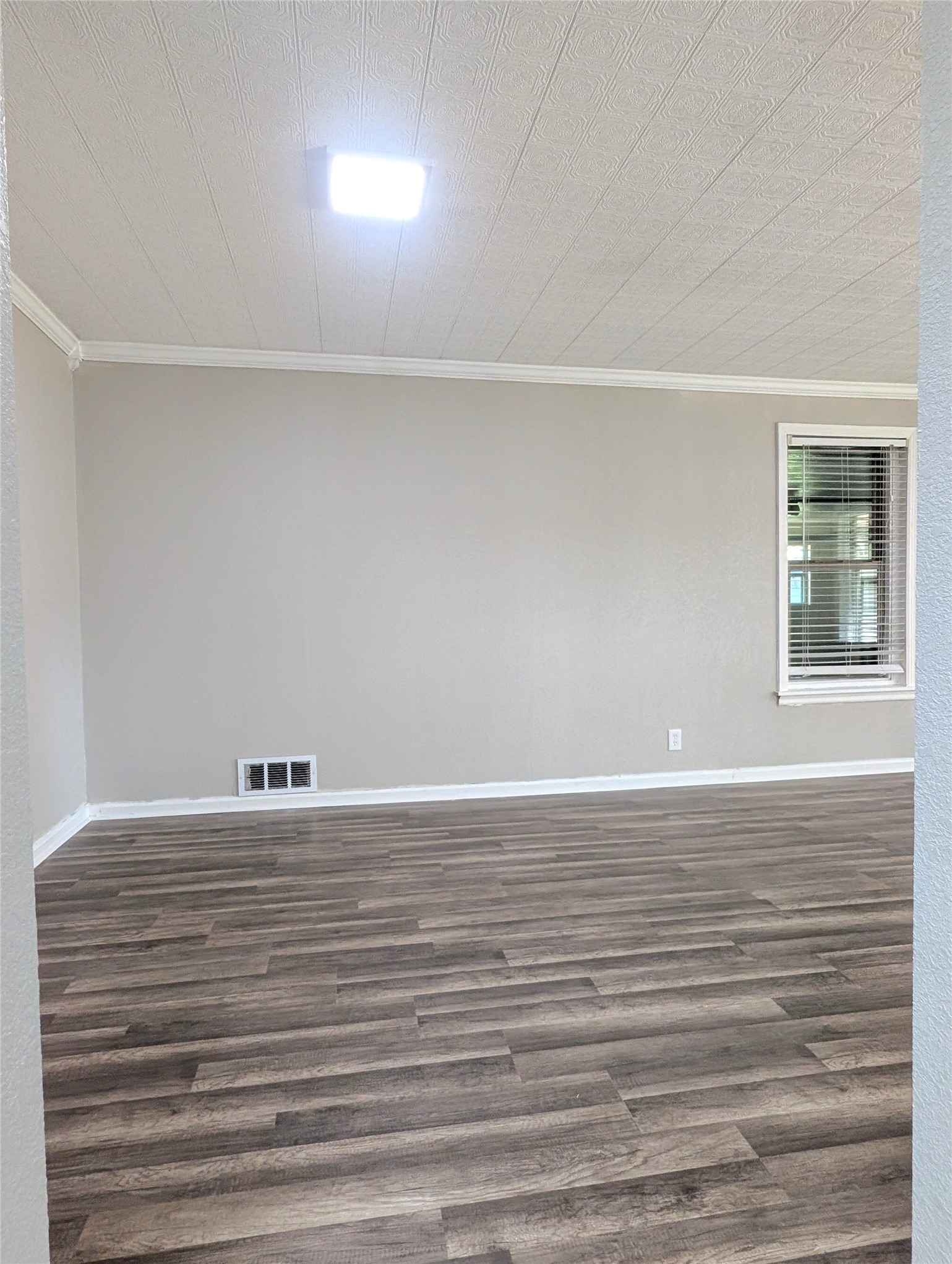 1305 Hillcrest Boulevard Gainesville TX 76240