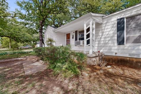 2701 Stark Street Fort Worth TX 76112