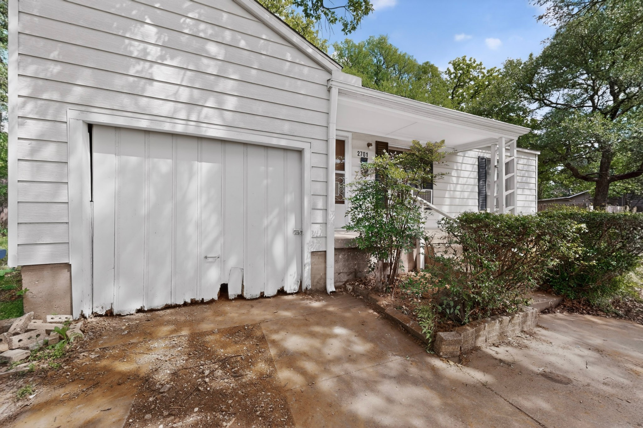 2701 Stark Street Fort Worth TX 76112