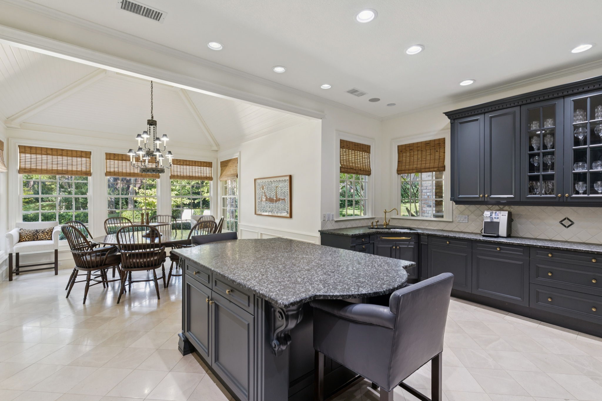 9941 Strait Lane Dallas TX 75220