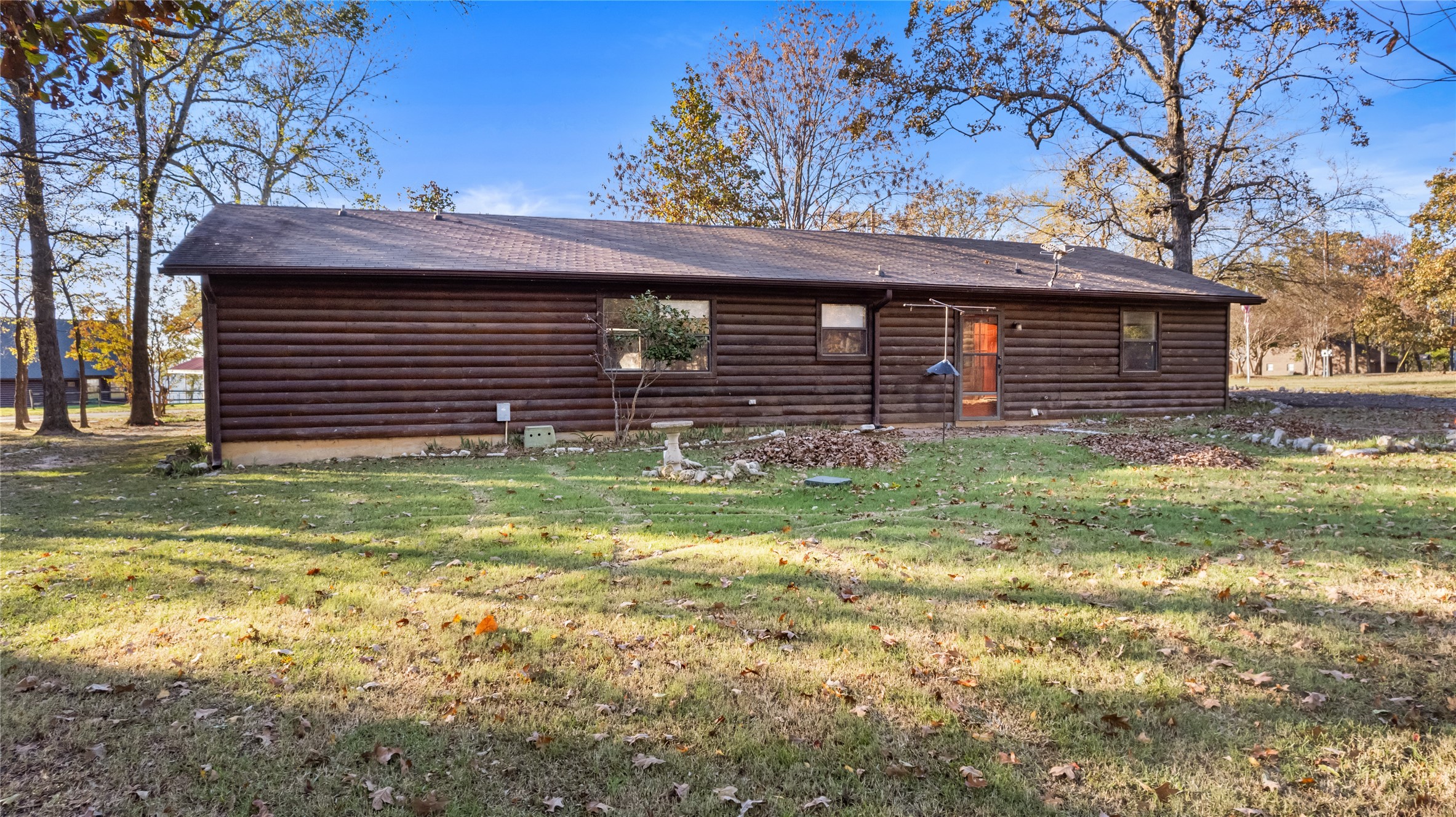 213 County Road 1997 Yantis TX 75497