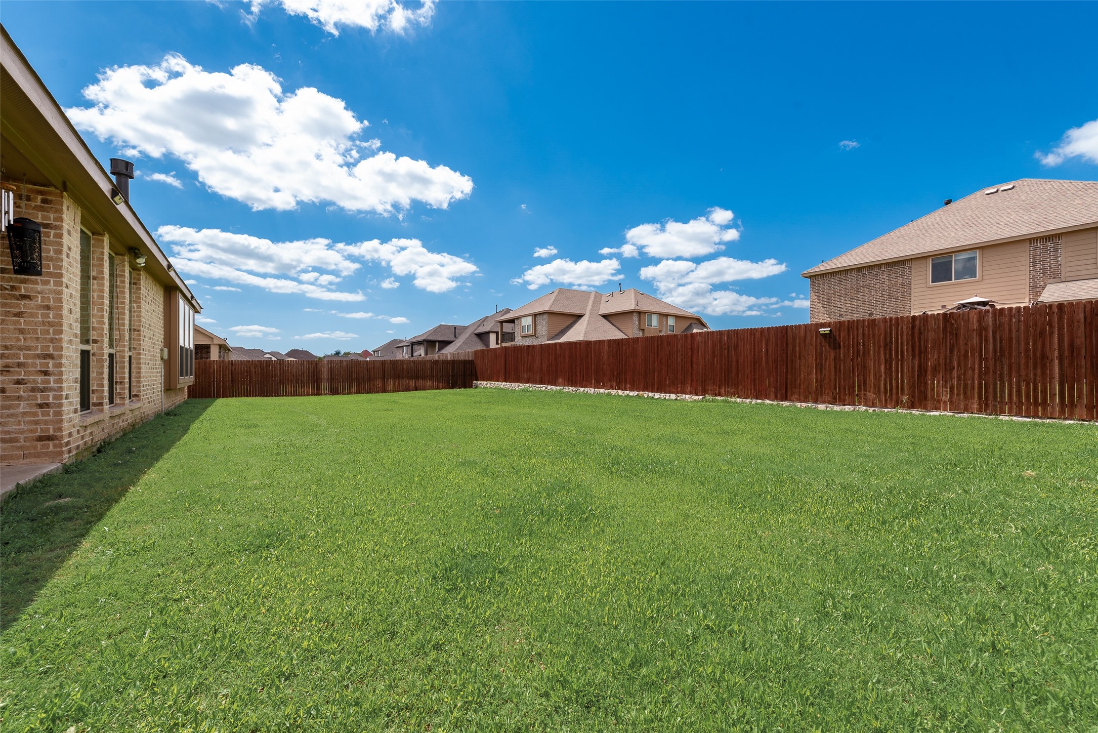 1017 Vista Lane Desoto TX 75115