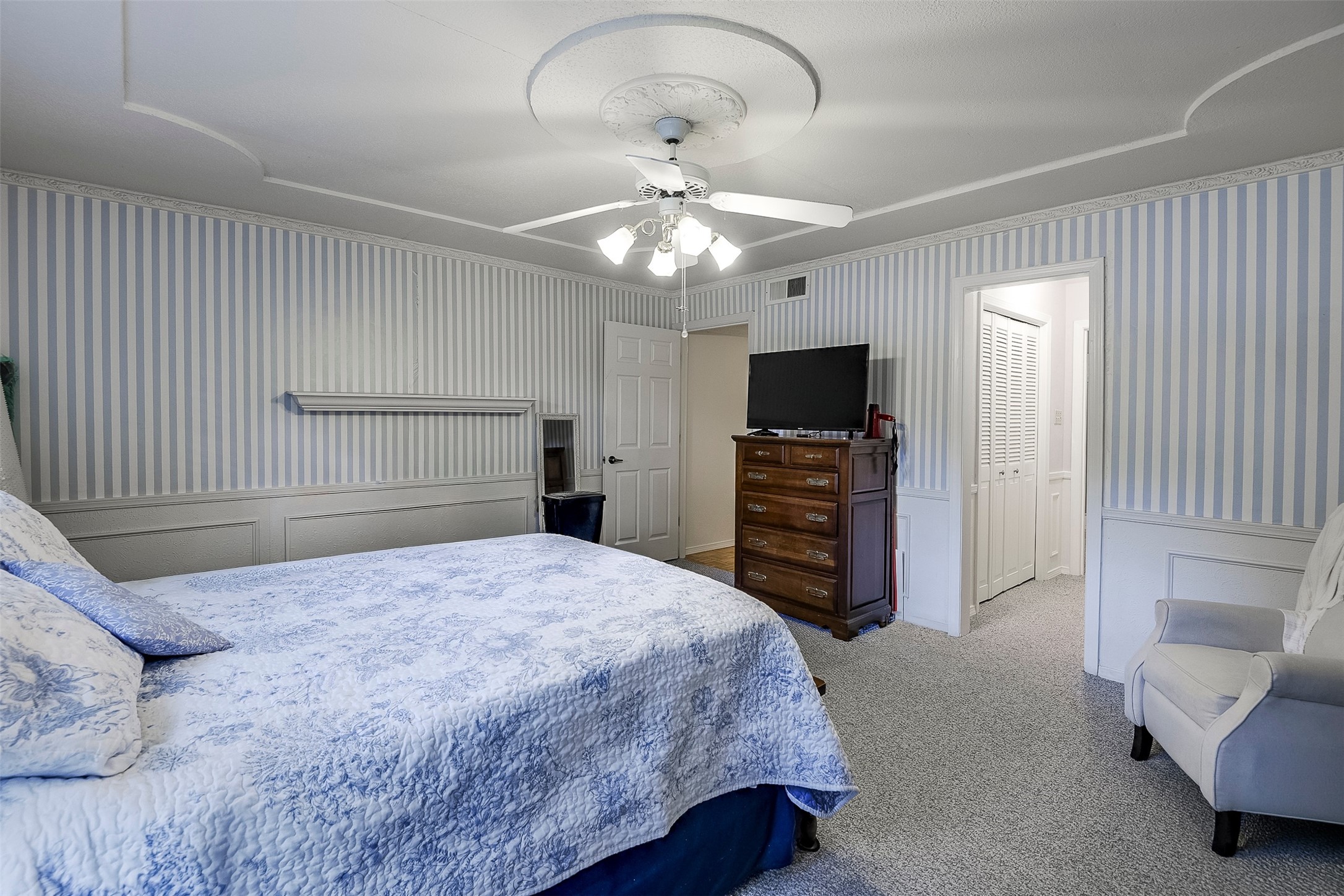 3704 Lynnwood Drive Arlington TX 76013