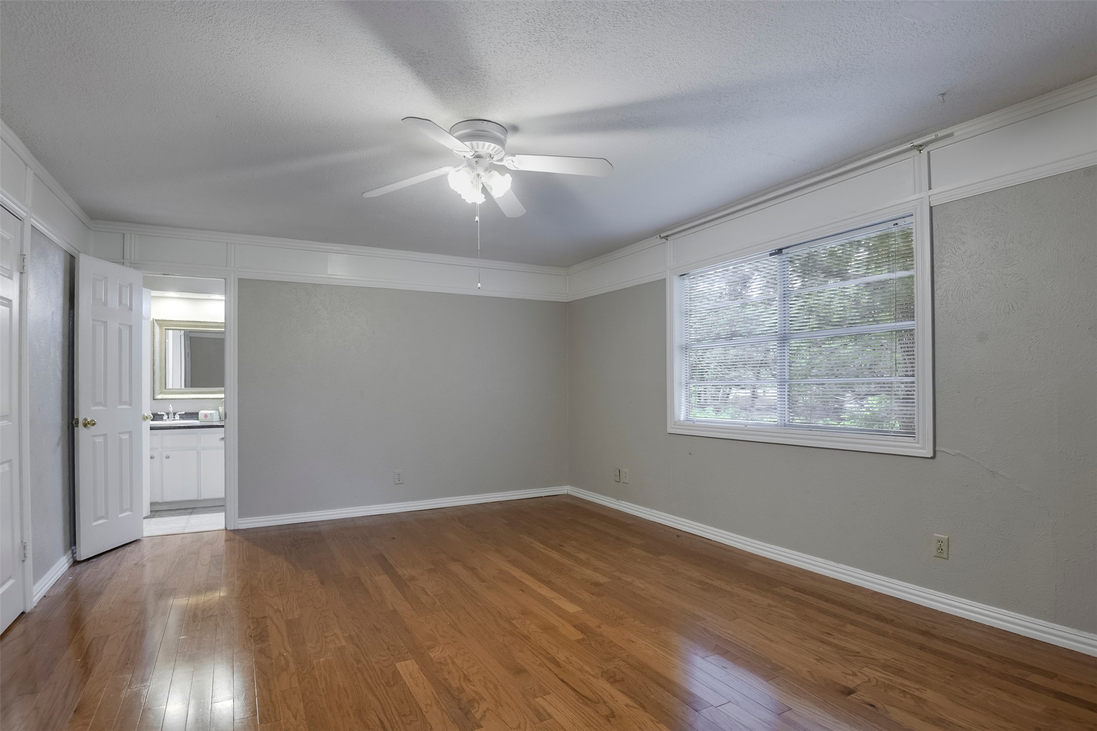 3704 Lynnwood Drive Arlington TX 76013