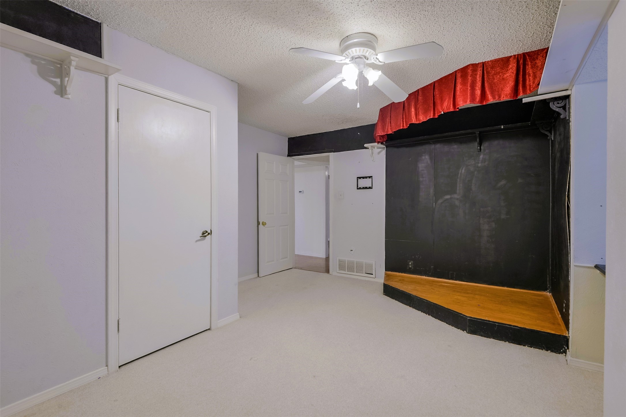 3704 Lynnwood Drive Arlington TX 76013
