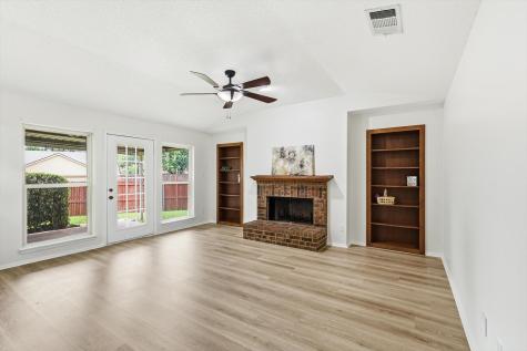 7124 Don Gomez Lane Garland TX 75043
