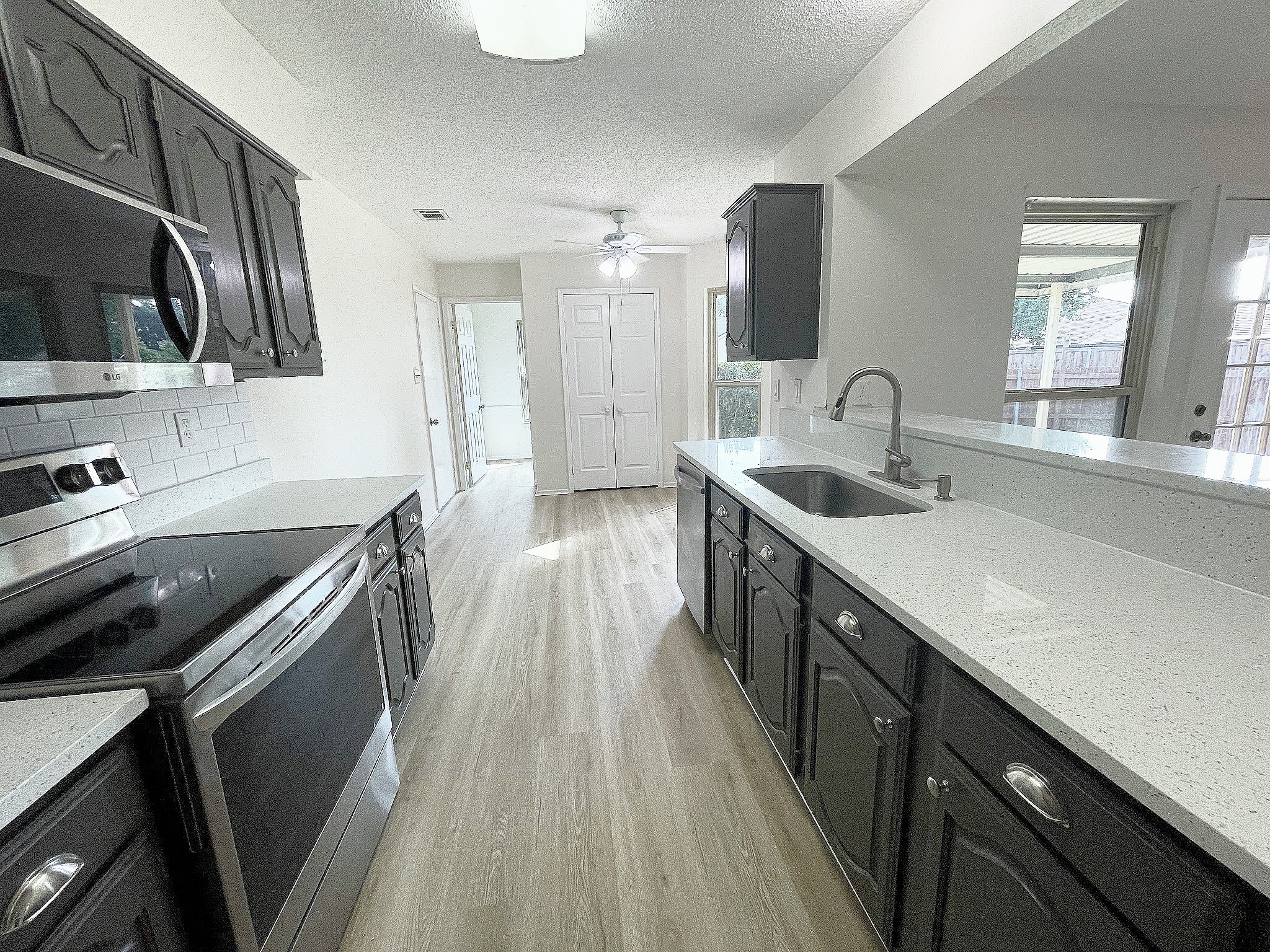 7124 Don Gomez Lane Garland TX 75043