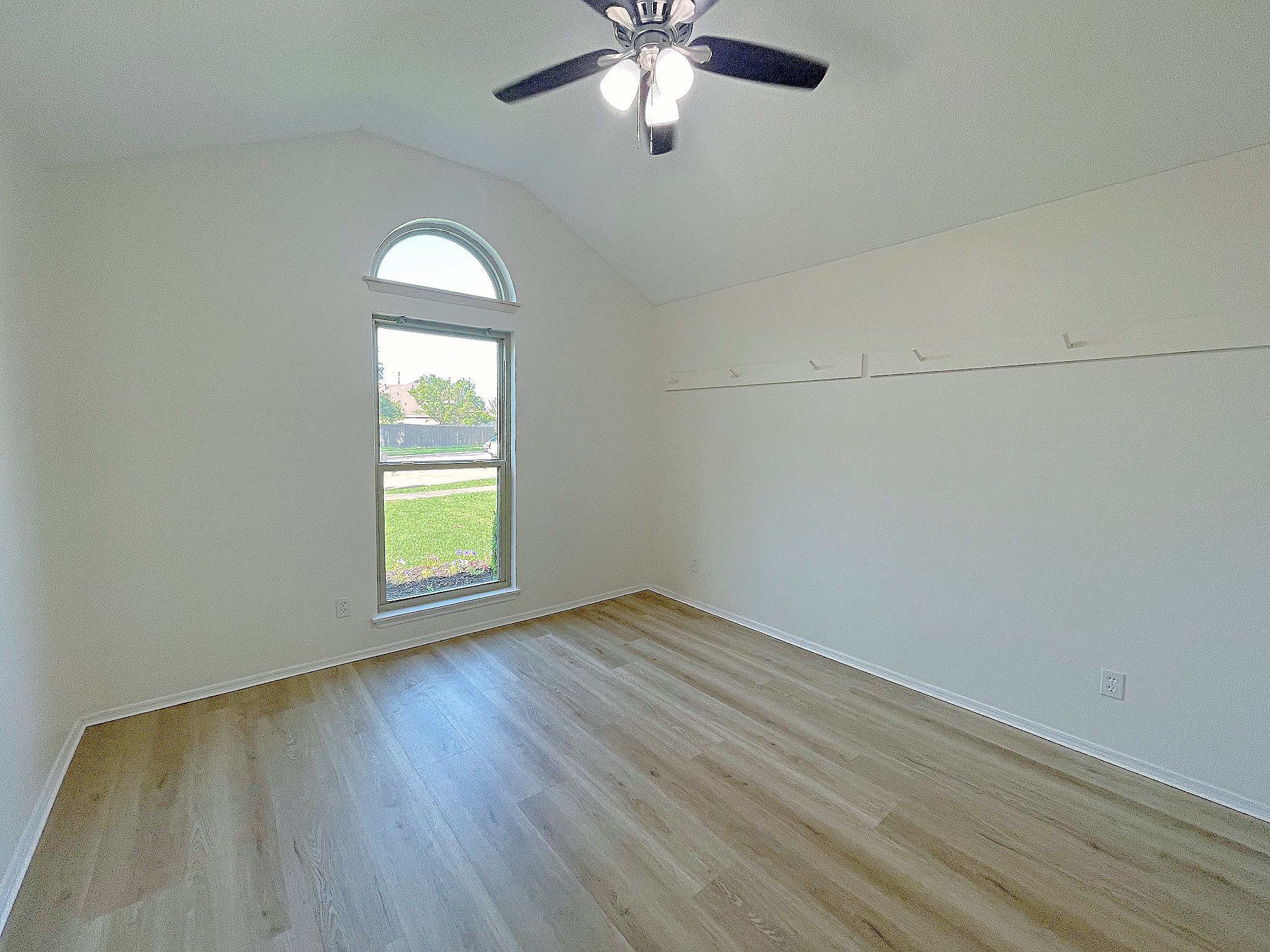 7124 Don Gomez Lane Garland TX 75043