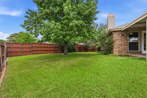 7124 Don Gomez Lane Garland TX 75043