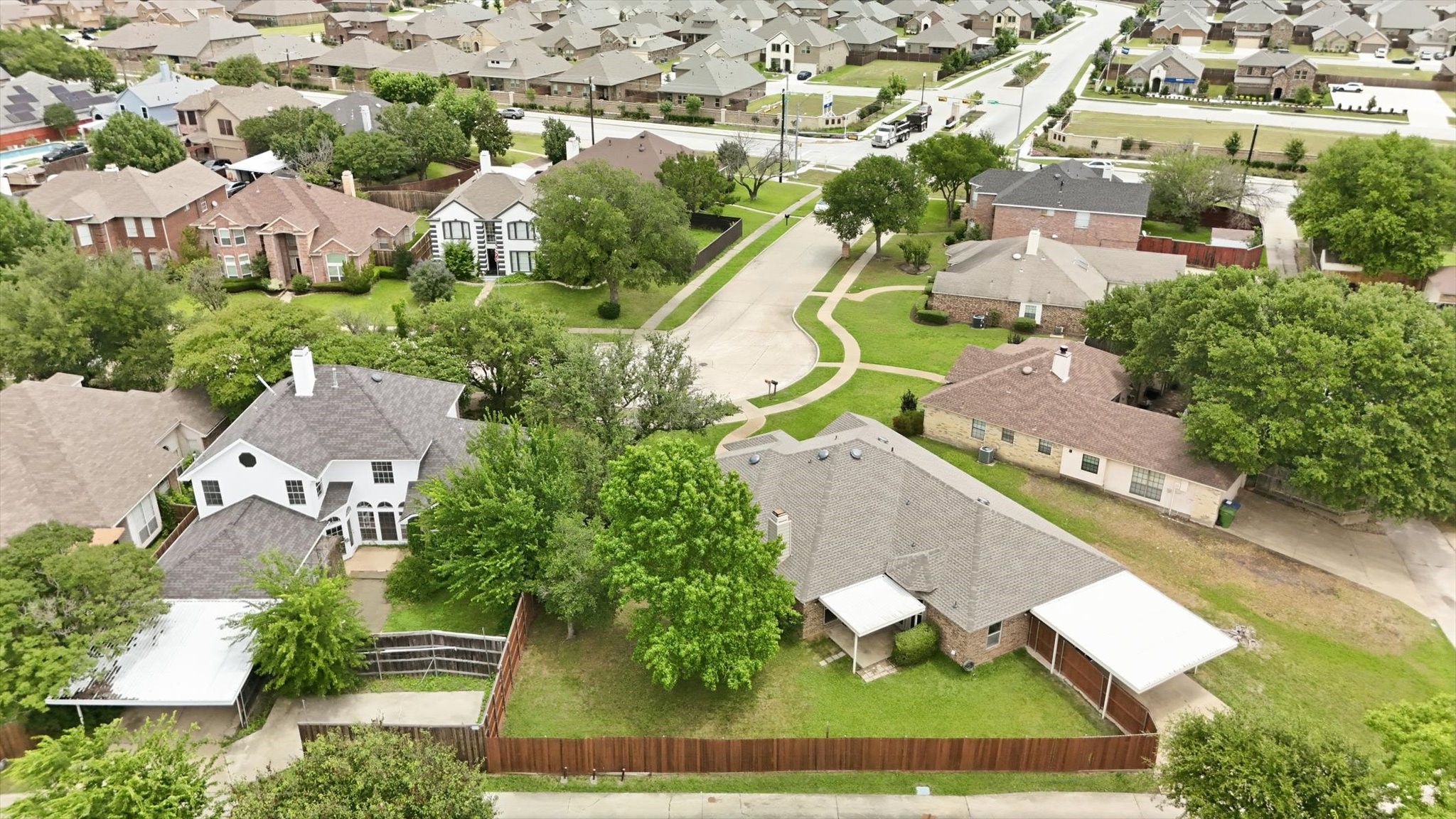 7124 Don Gomez Lane Garland TX 75043