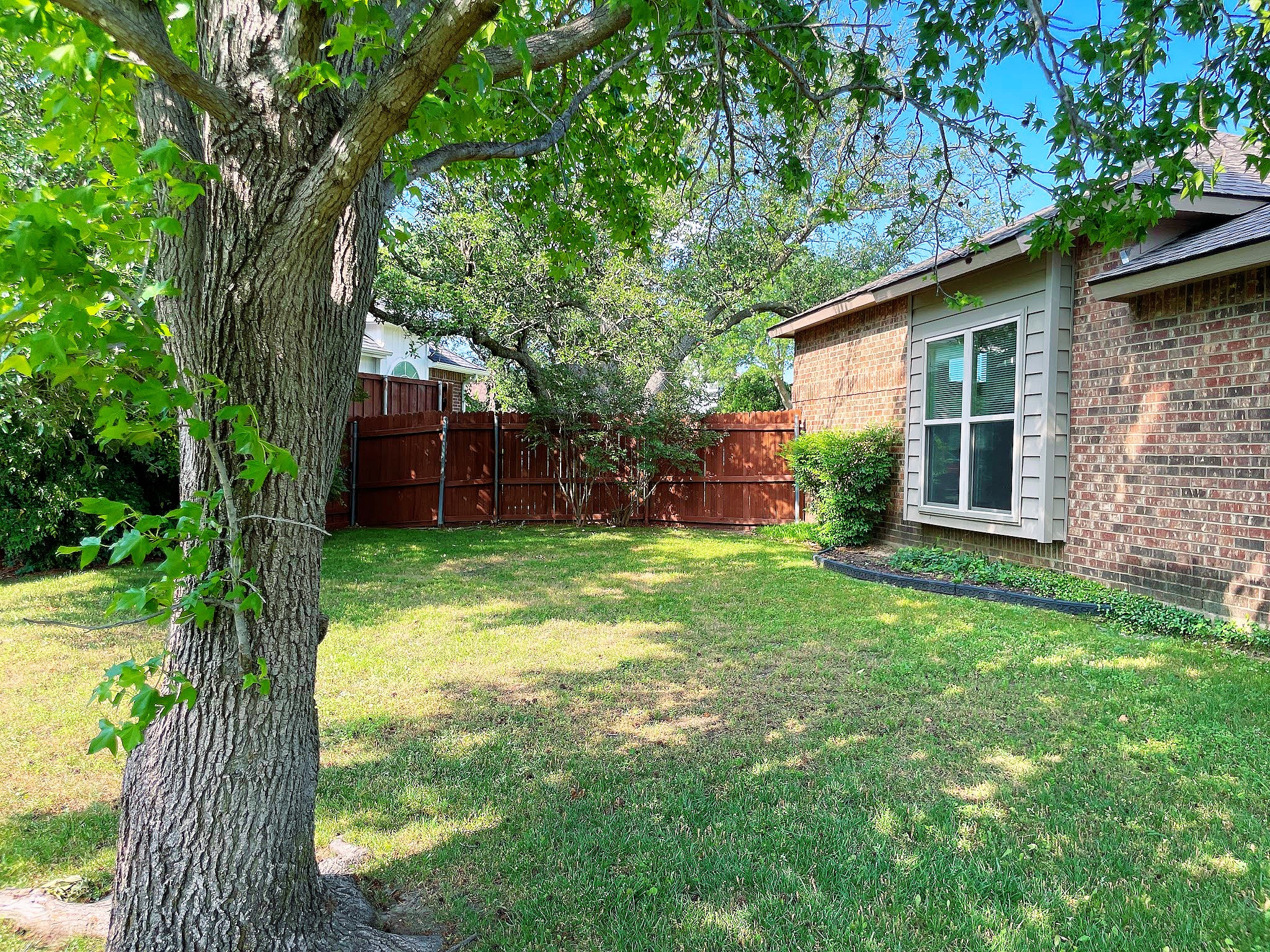7124 Don Gomez Lane Garland TX 75043