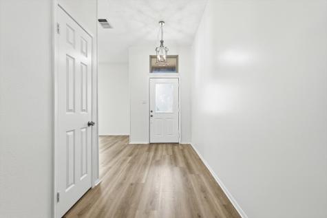 7124 Don Gomez Lane Garland TX 75043