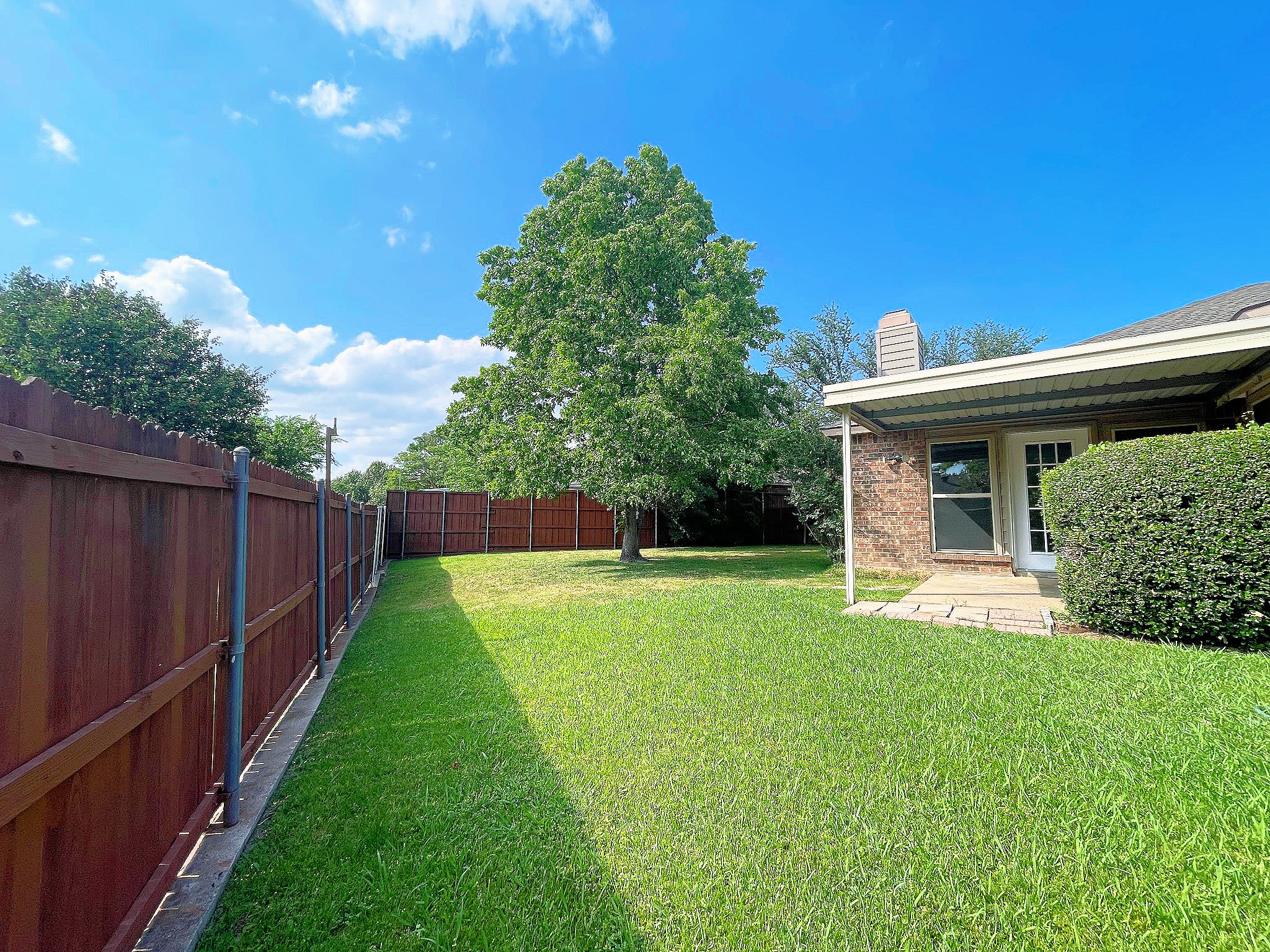 7124 Don Gomez Lane Garland TX 75043