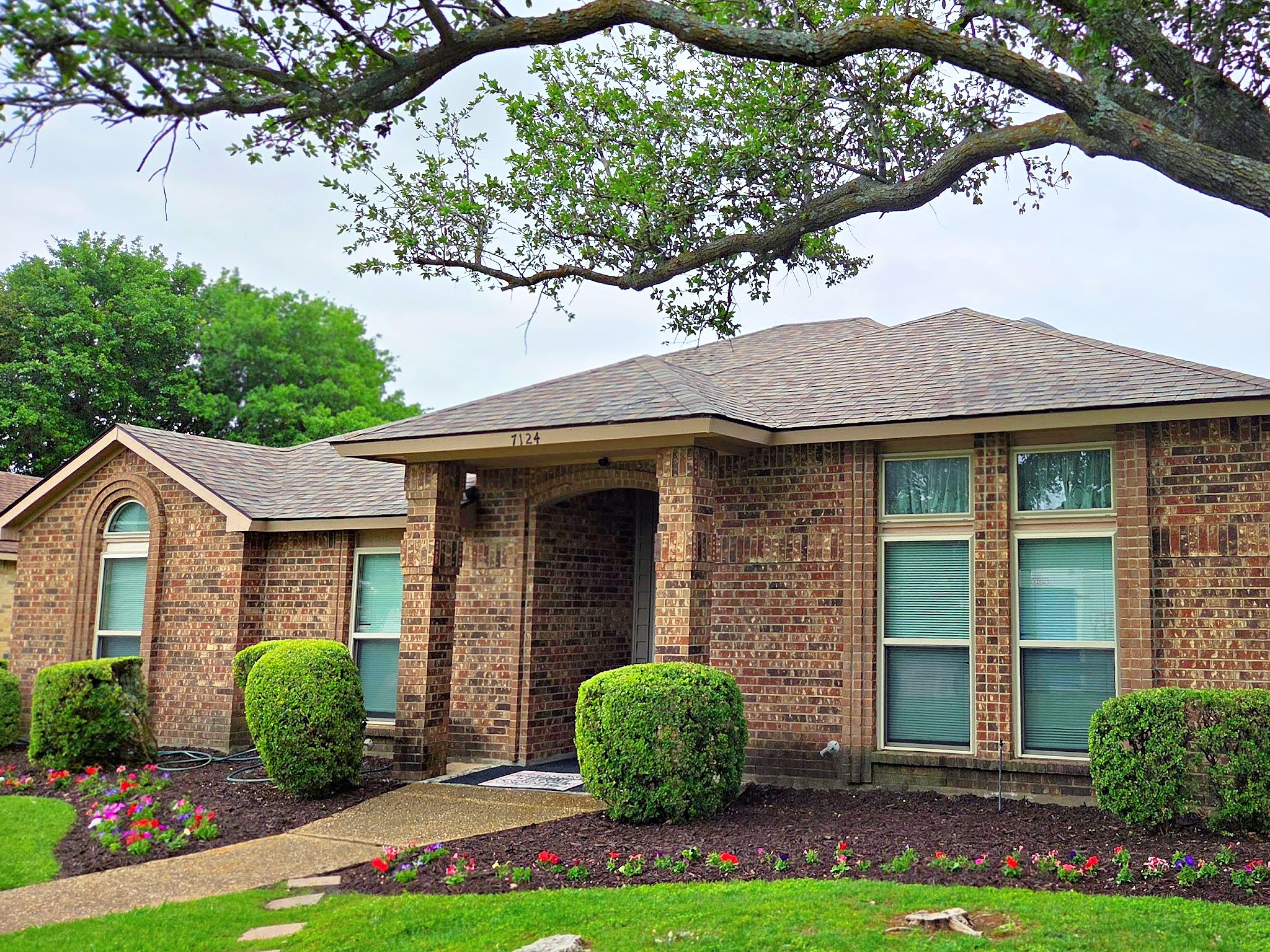 7124 Don Gomez Lane Garland TX 75043
