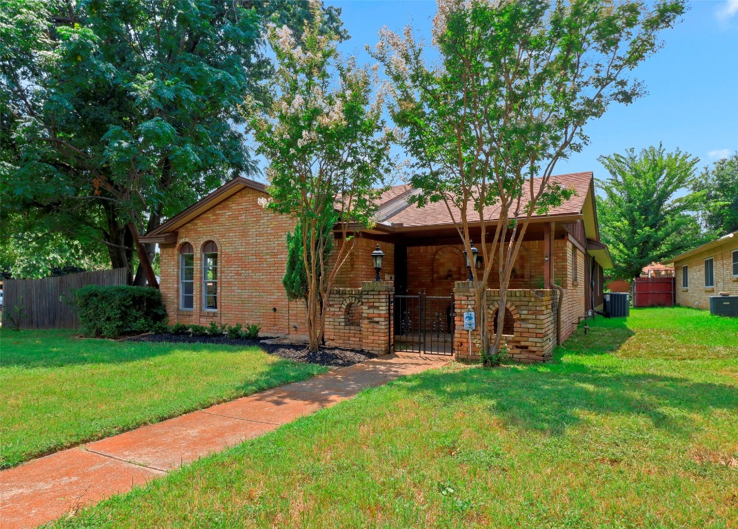 907 S Delaware Street Irving TX 75060