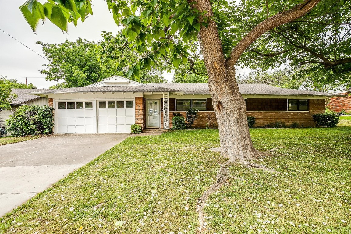 5301 Garrick Avenue Fort Worth TX 76133