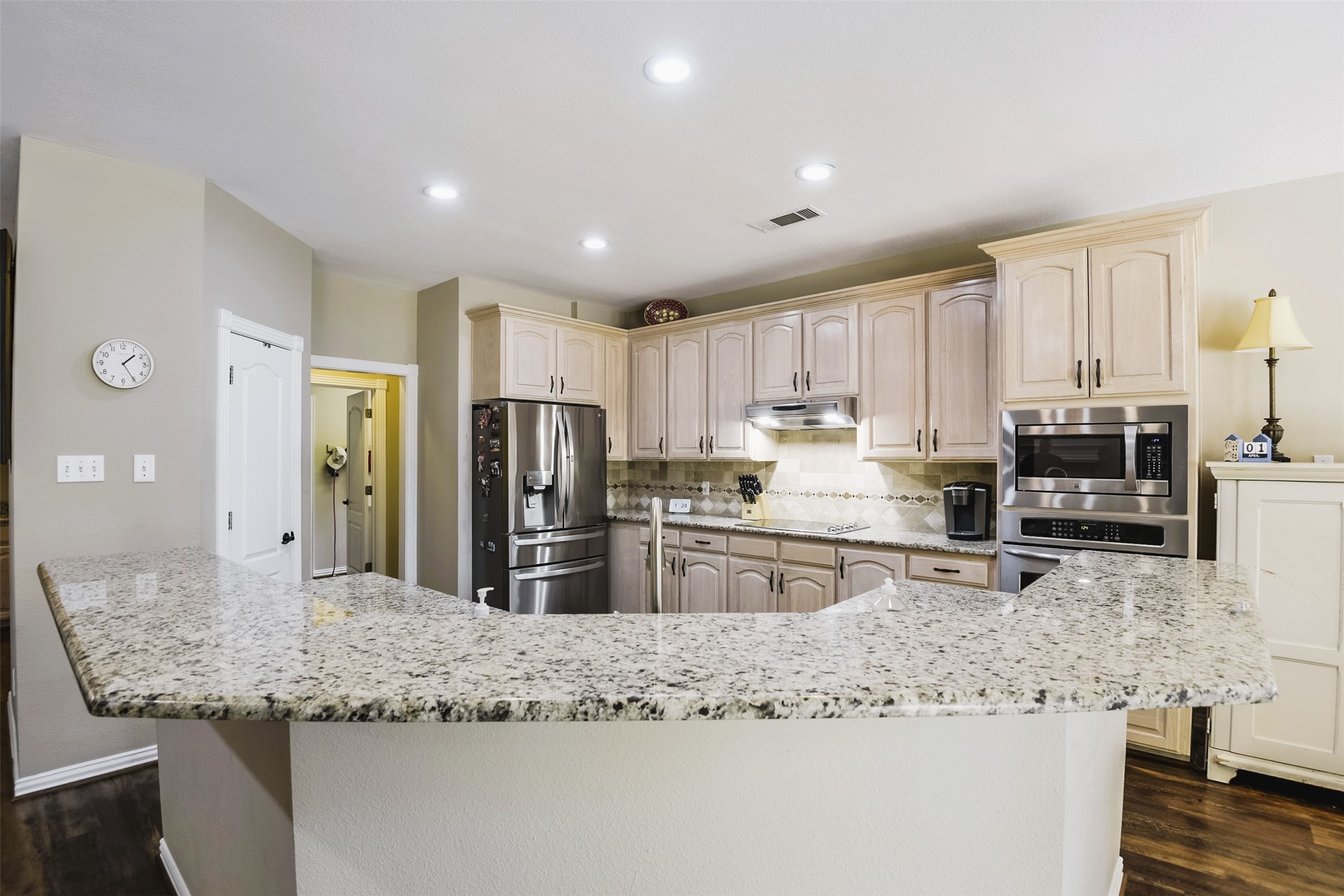 2802 Park Run Drive Arlington TX 76016