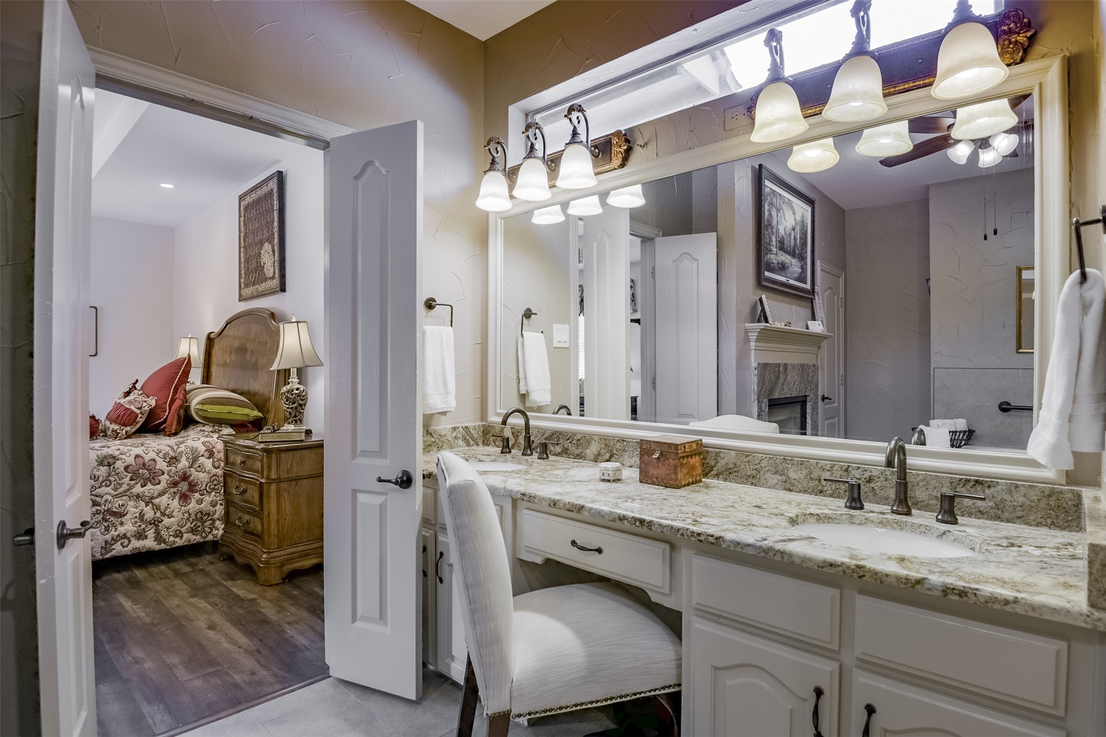 2802 Park Run Drive Arlington TX 76016