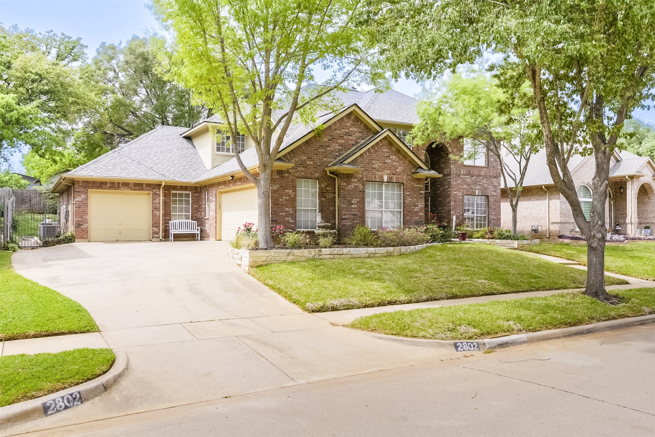 2802 Park Run Drive Arlington TX 76016