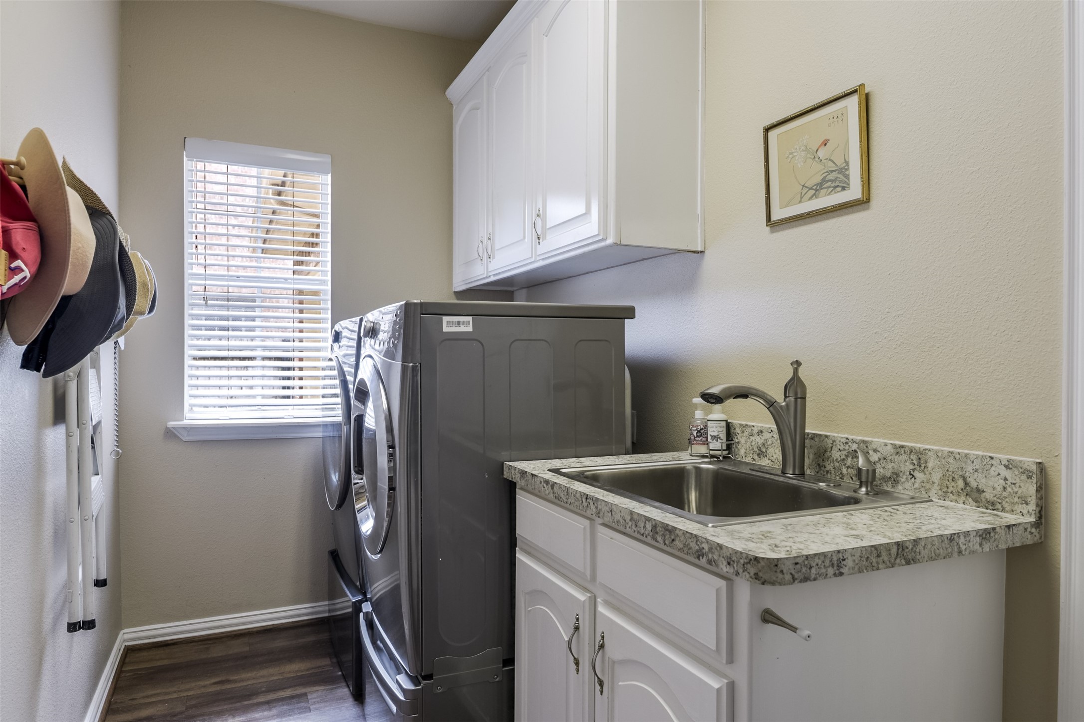 2802 Park Run Drive Arlington TX 76016