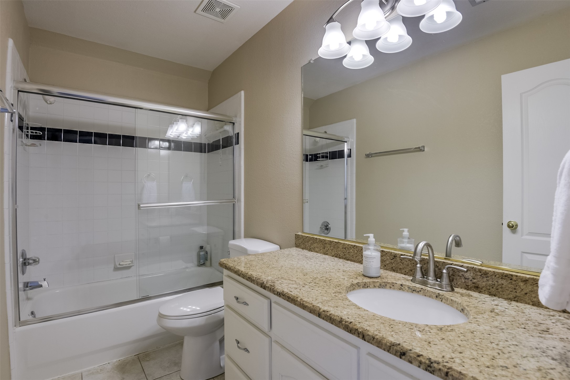 2802 Park Run Drive Arlington TX 76016