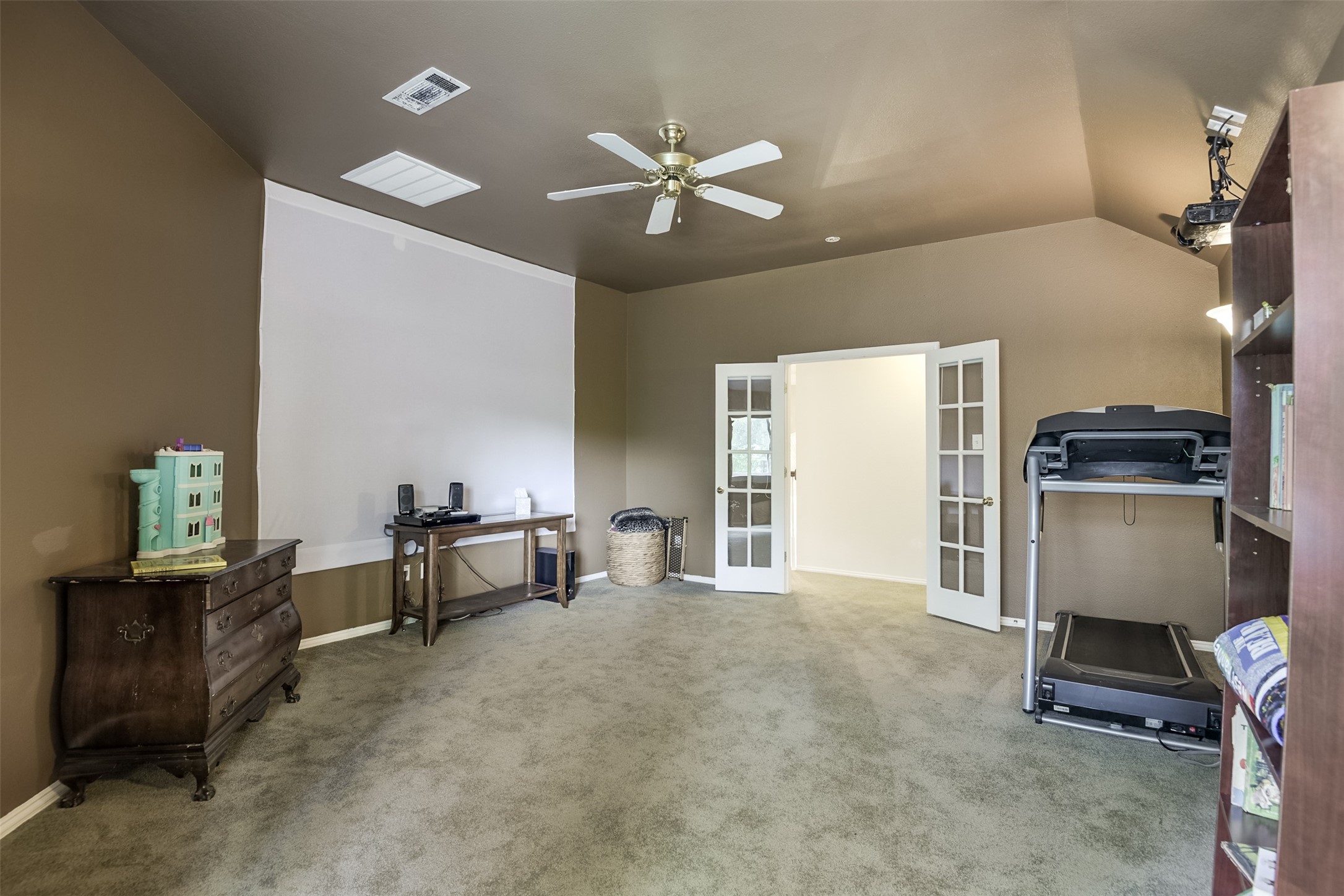 2802 Park Run Drive Arlington TX 76016