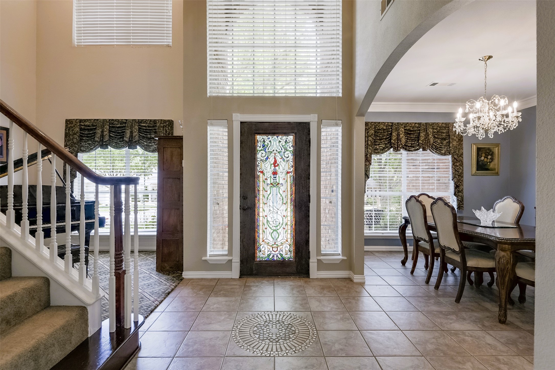 2802 Park Run Drive Arlington TX 76016