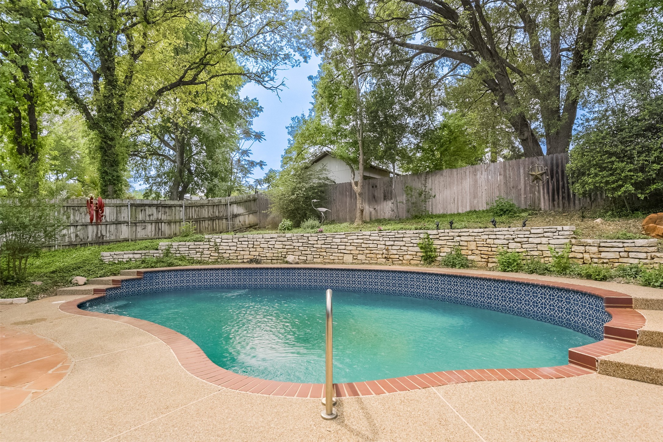 2802 Park Run Drive Arlington TX 76016