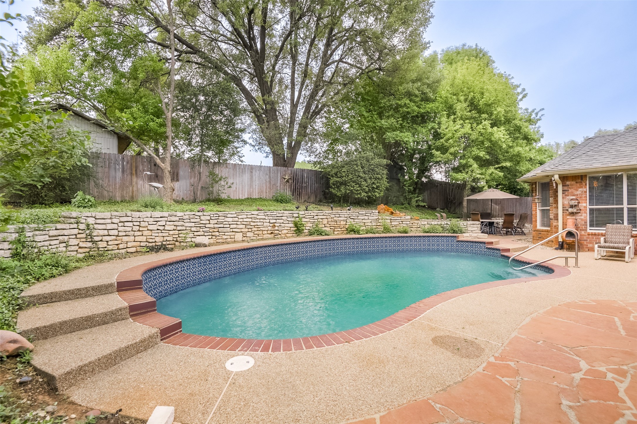 2802 Park Run Drive Arlington TX 76016