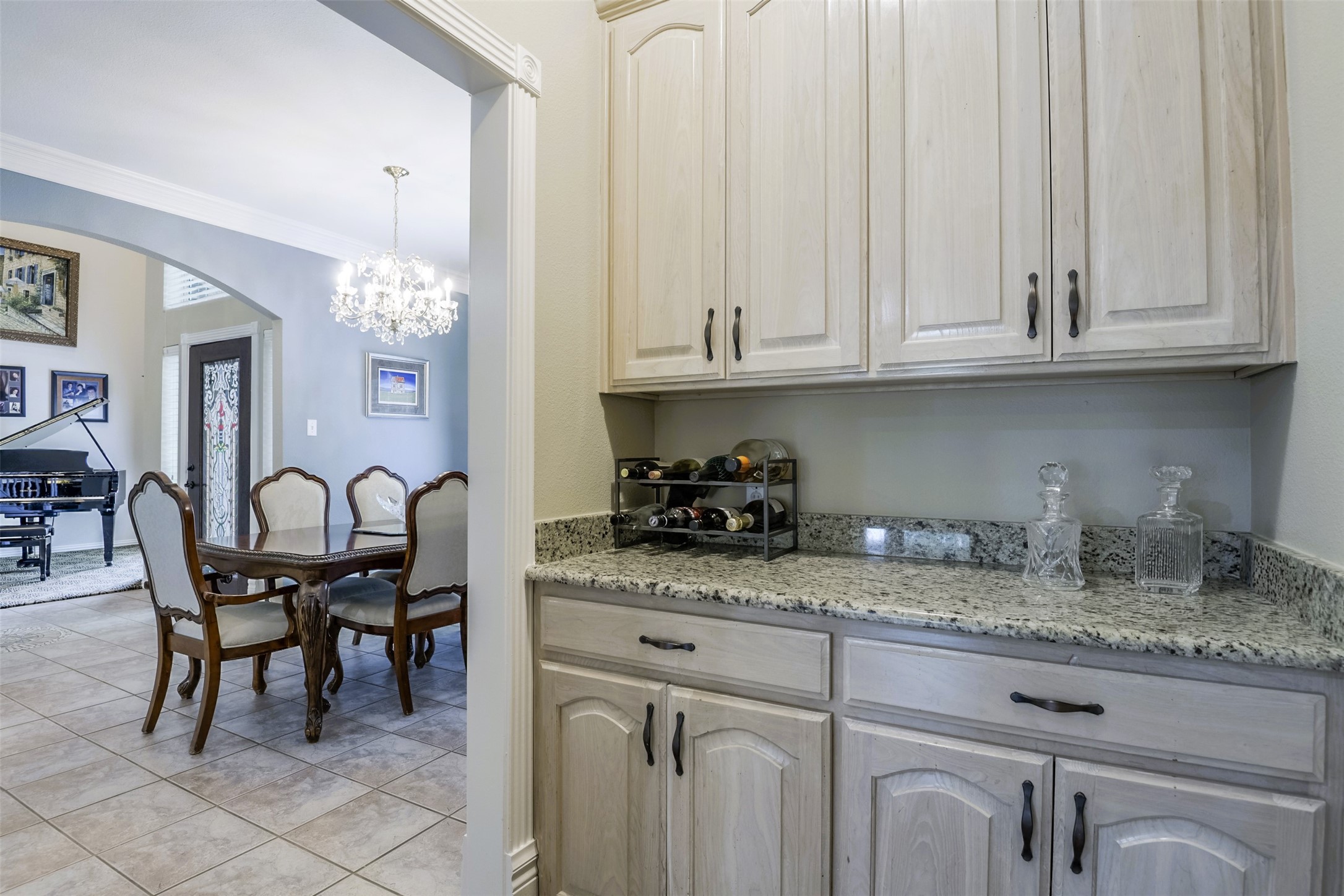 2802 Park Run Drive Arlington TX 76016