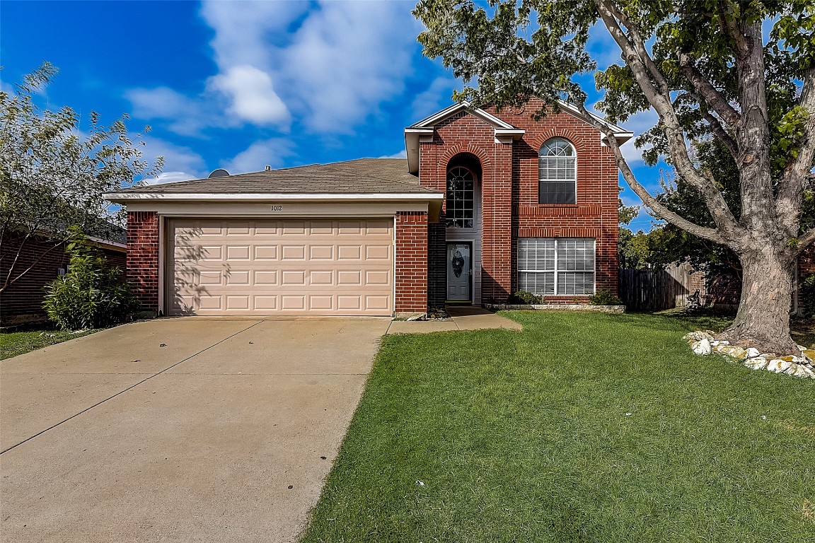 1012 Cottonbelt Drive Saginaw TX 76131