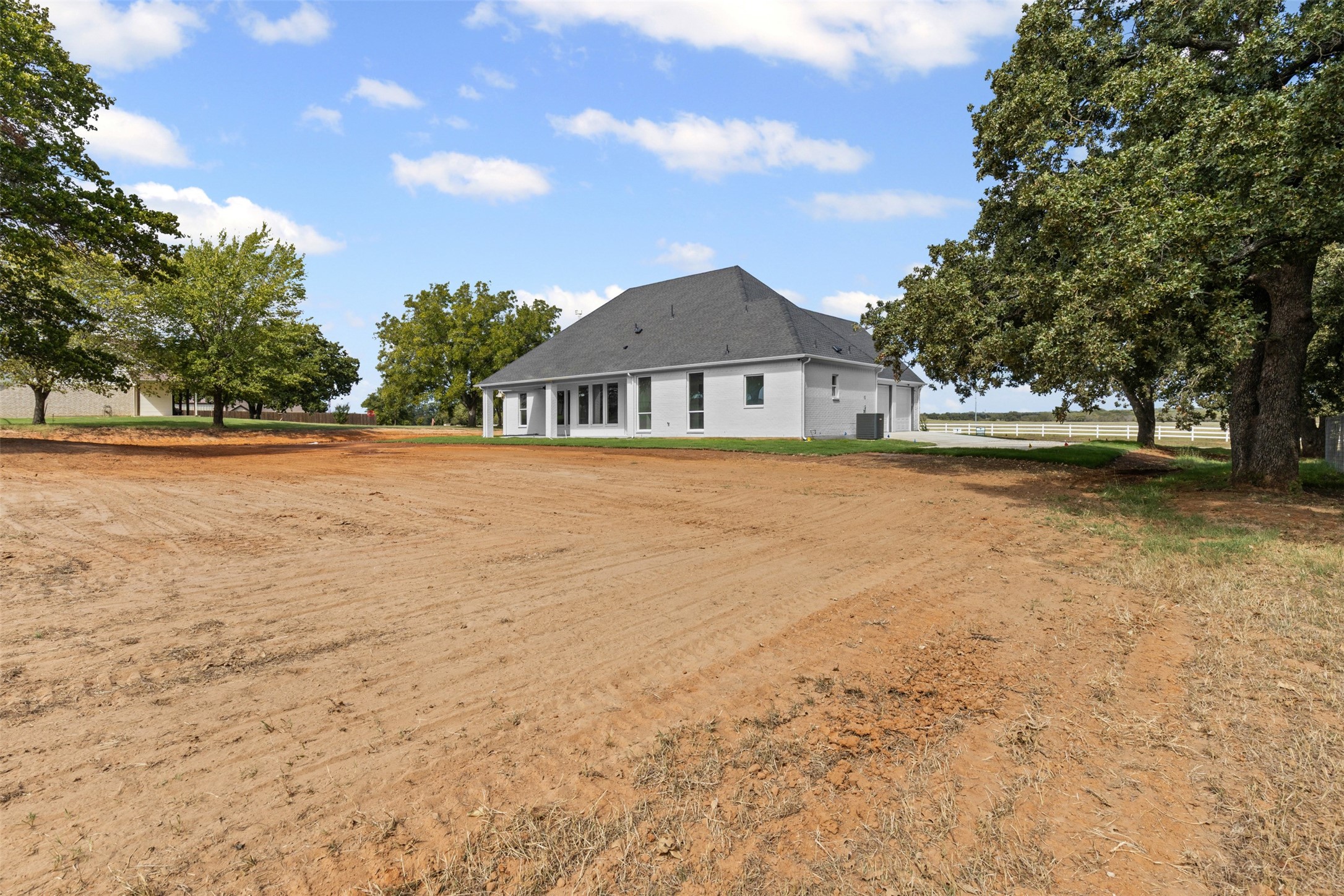 1132 Dobbs Trail Springtown TX 76082