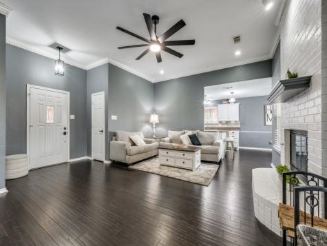 2209 Whispering Oaks Denton TX 76209