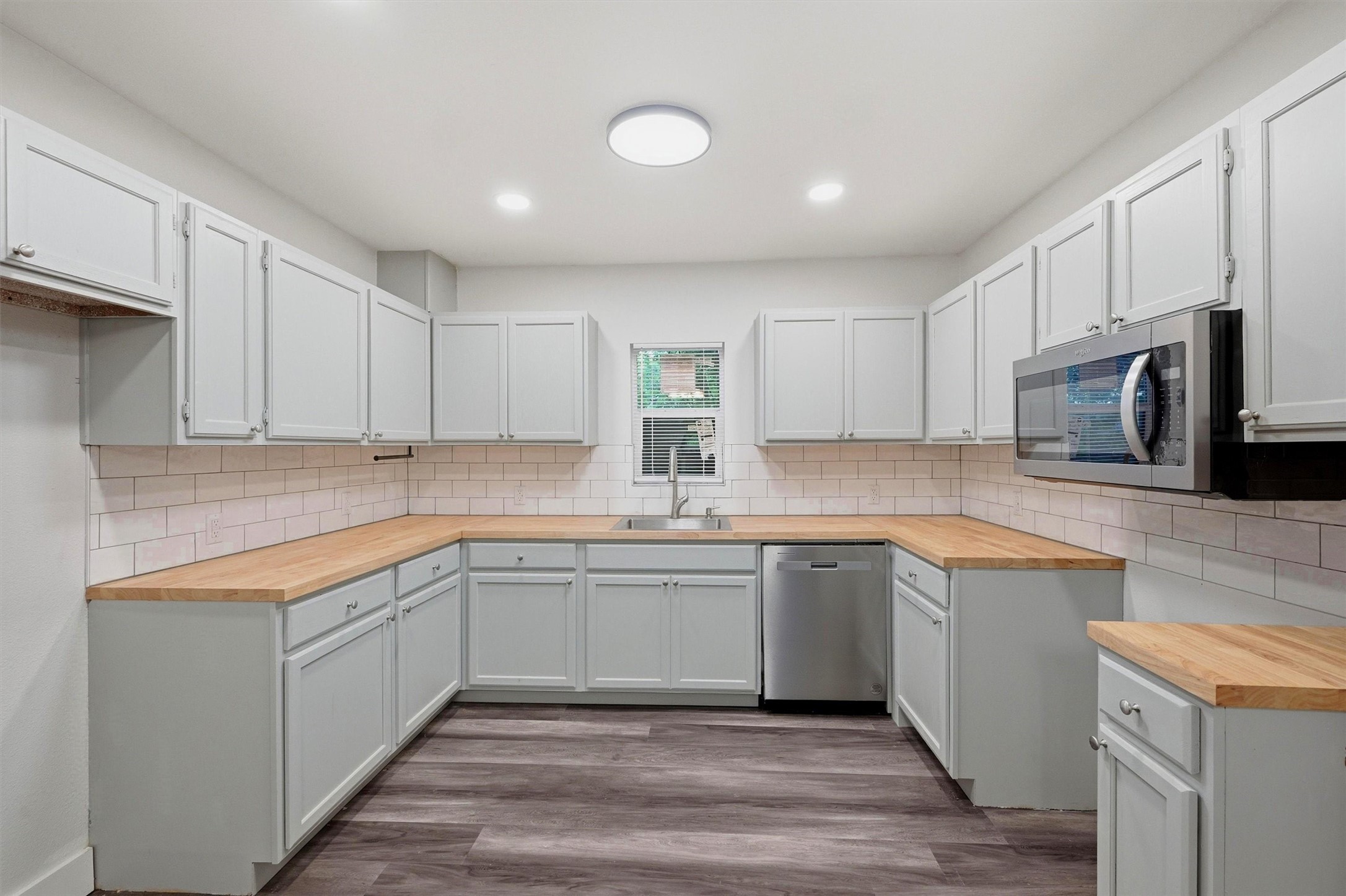 608 S Loving Avenue Sherman TX 75090