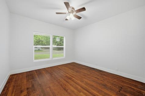 608 S Loving Avenue Sherman TX 75090