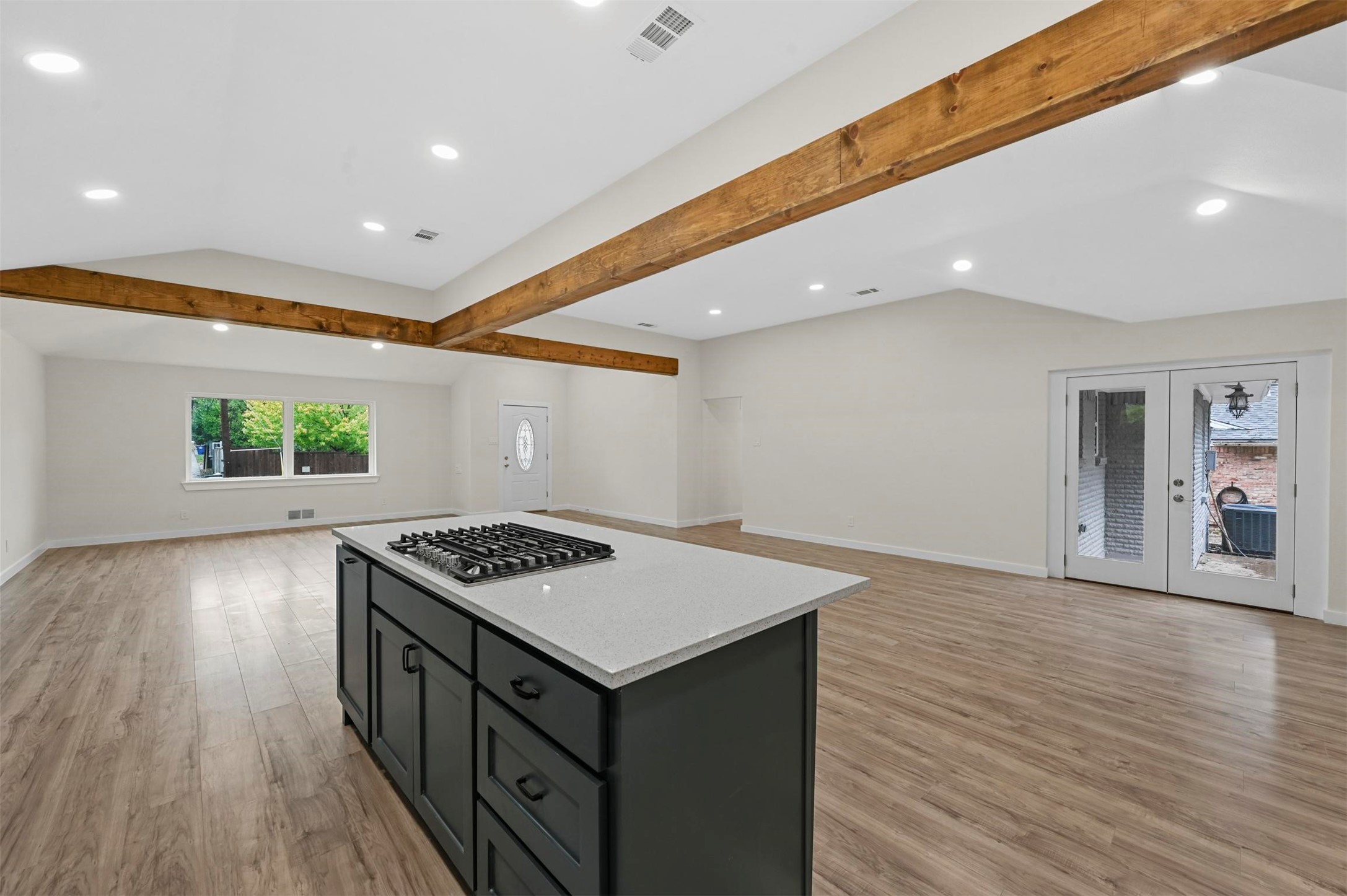 9211 Crestlake Drive Dallas TX 75238