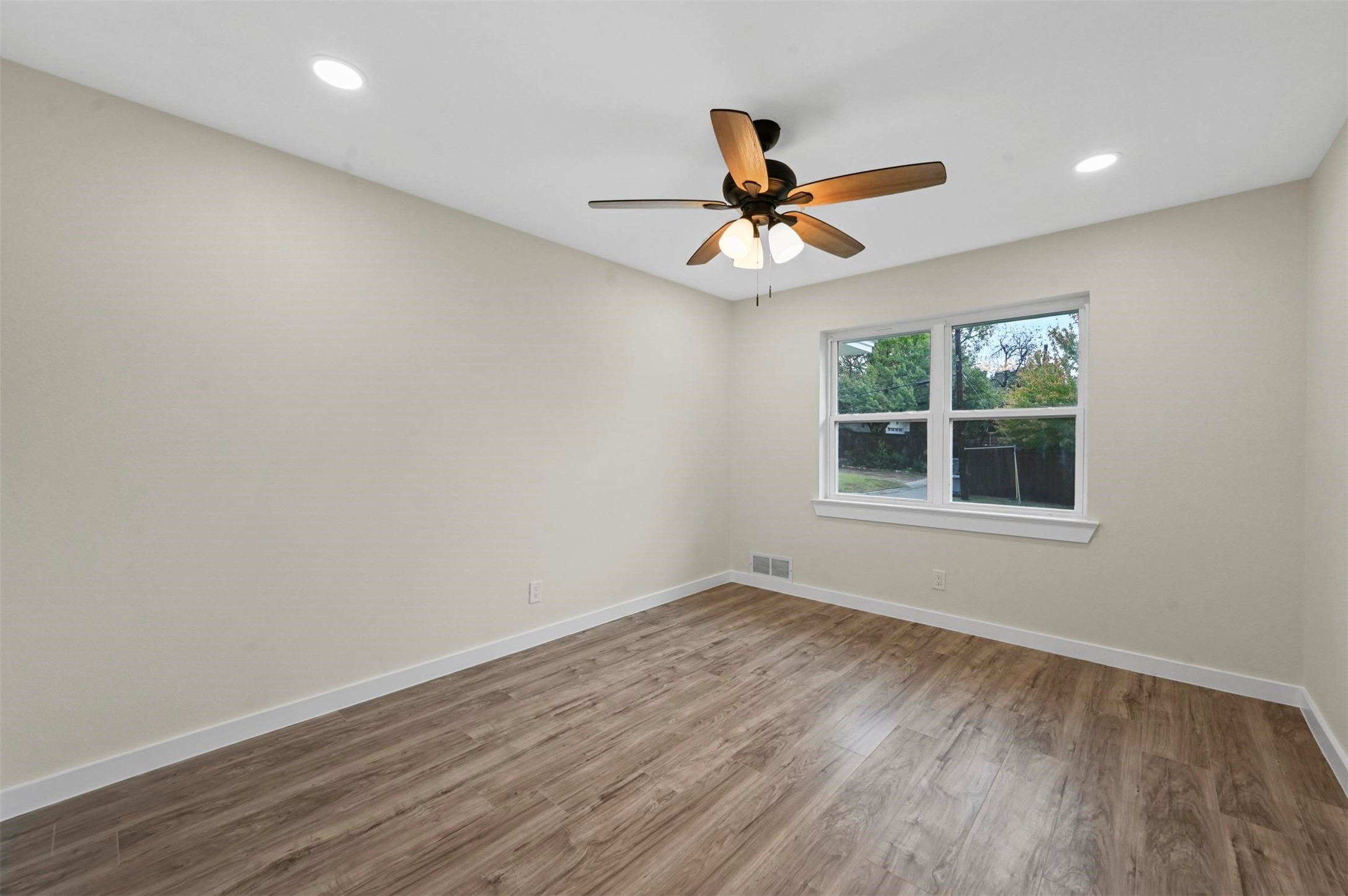 9211 Crestlake Drive Dallas TX 75238