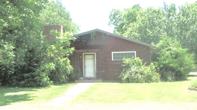 107 S 4th Street Grandview TX 76050