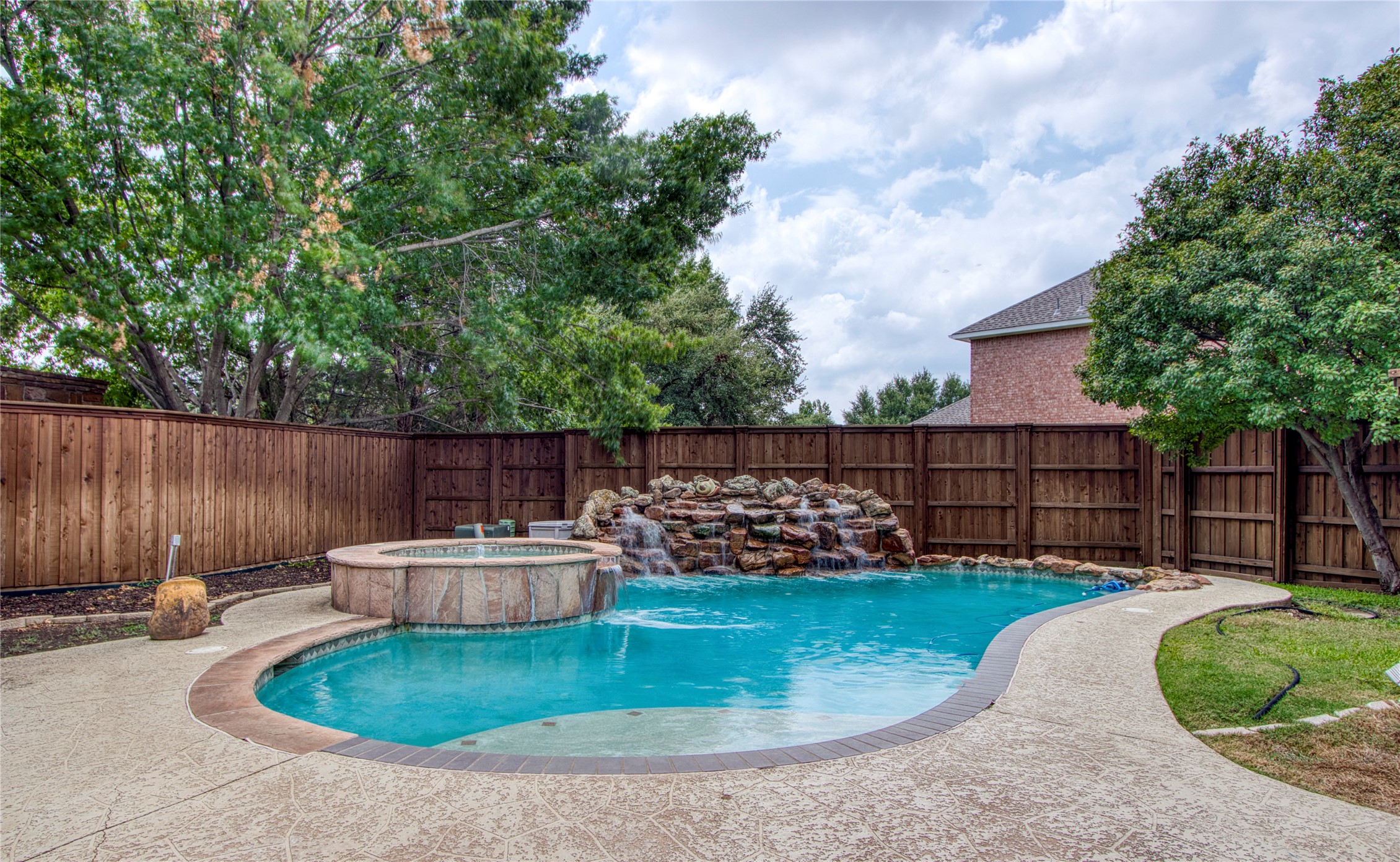 6300 High Cliff Drive The Colony TX 75056