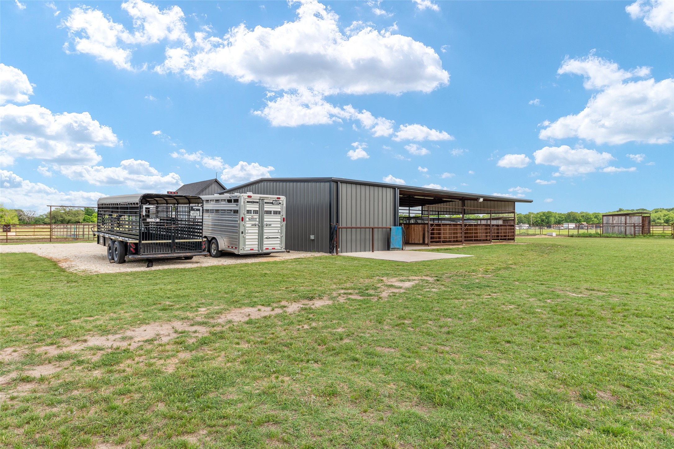 11200 Light Road Lipan TX 76462