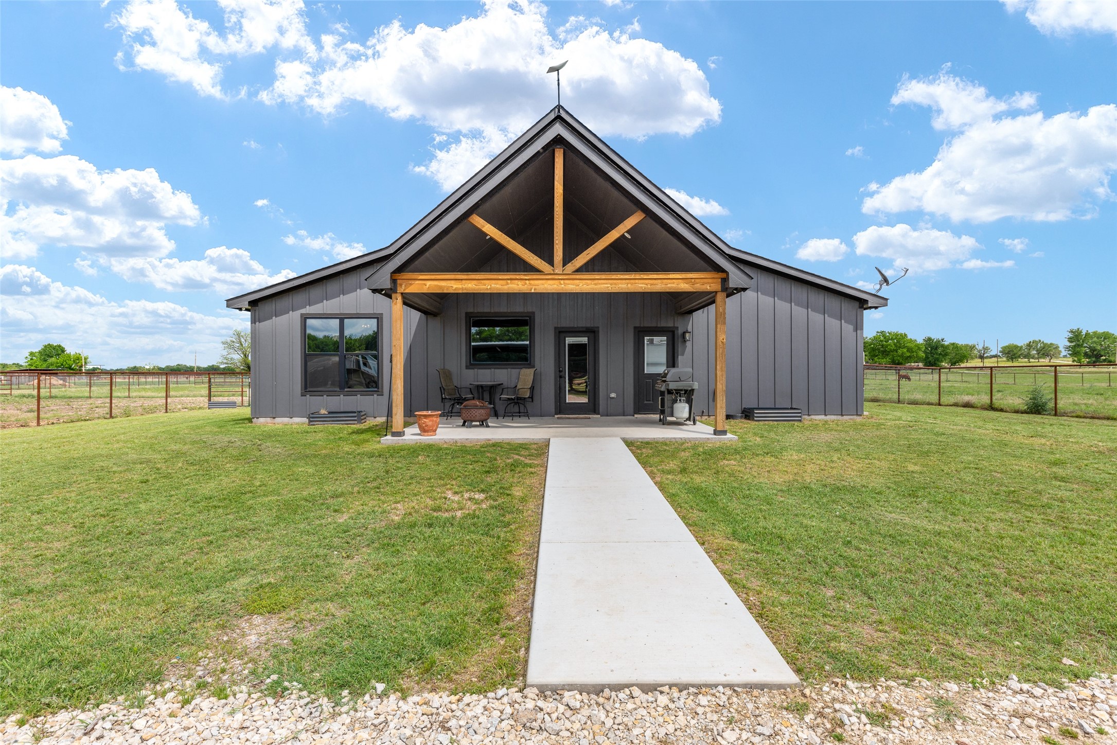11200 Light Road Lipan TX 76462
