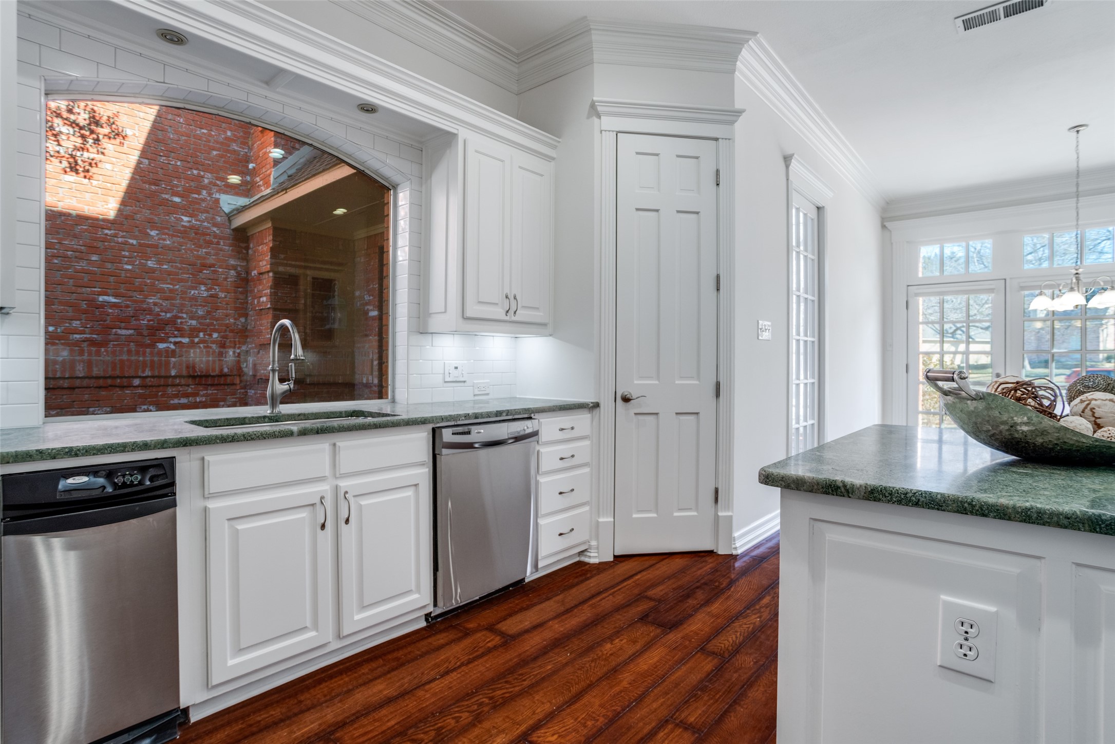 1810 Lakeshore Court Mckinney TX 75072