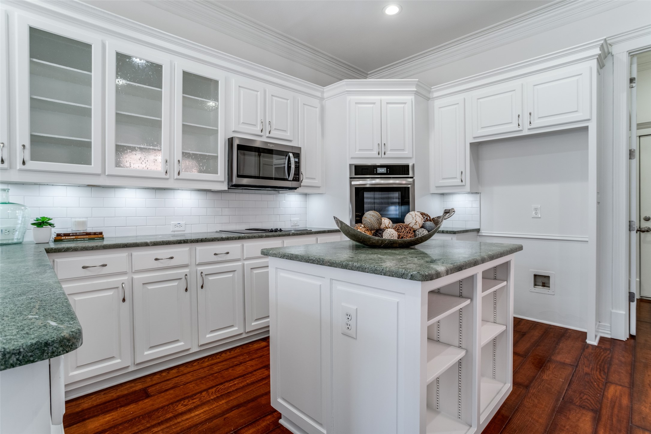 1810 Lakeshore Court Mckinney TX 75072